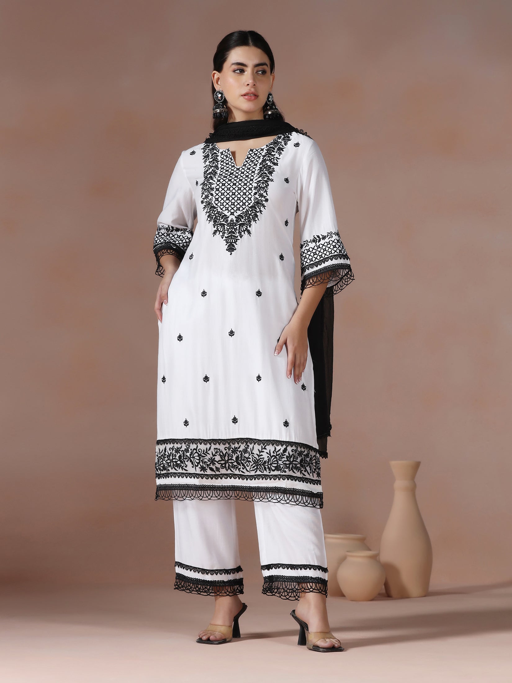 Women Liva Viscose Off White Embroidered Kurta Comfort Pant Dupatta