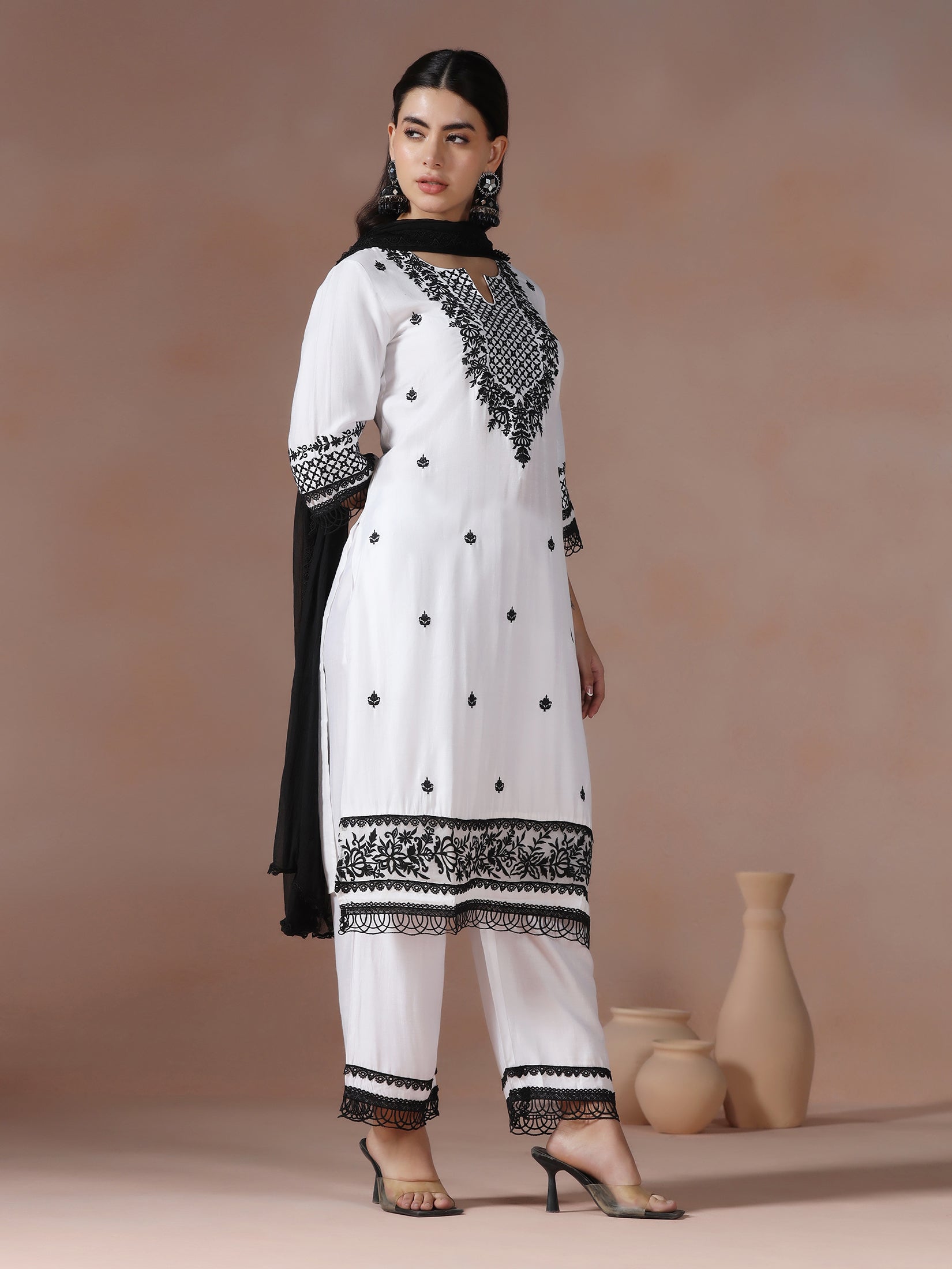 Women Liva Viscose Off White Embroidered Kurta Comfort Pant Dupatta