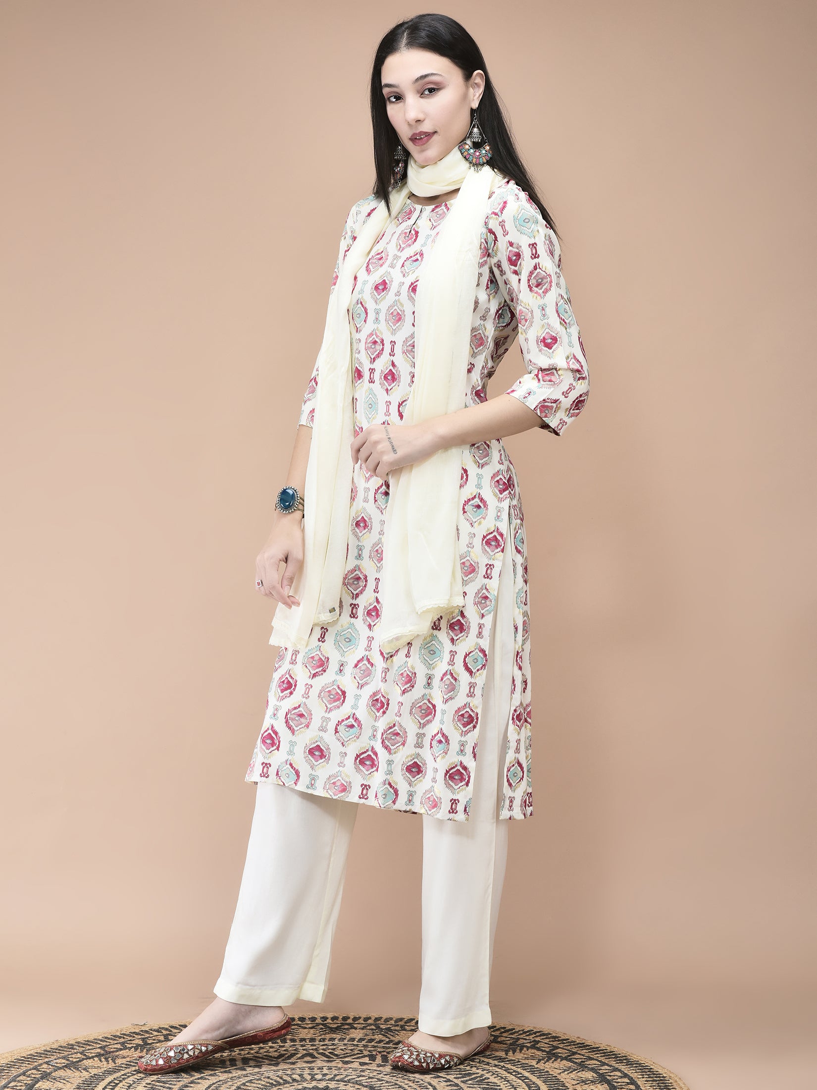 Women Liva Off White Ikat Print Kurta Comfort Pant Dupatta