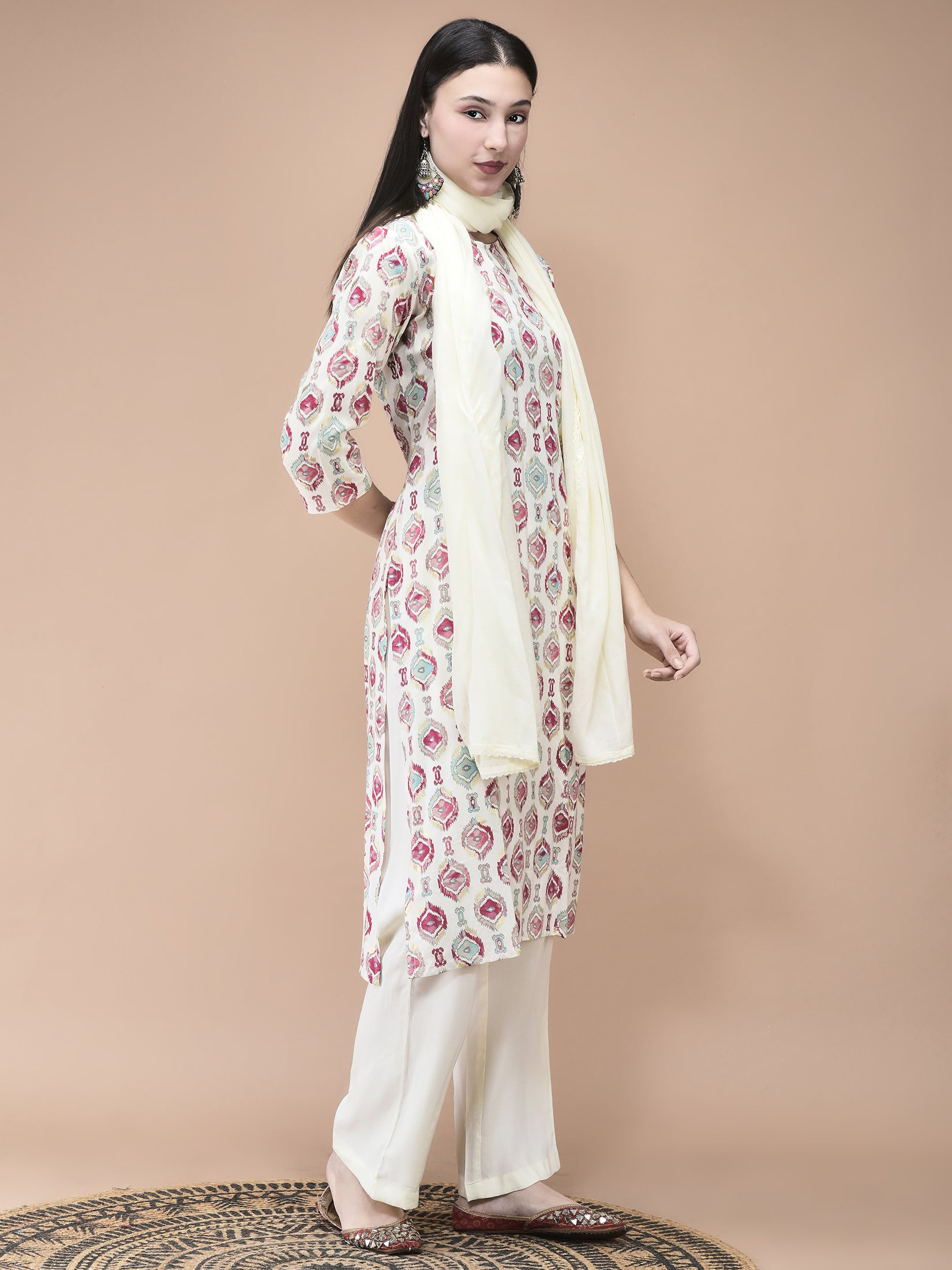 Women Liva Off White Ikat Print Kurta Comfort Pant Dupatta