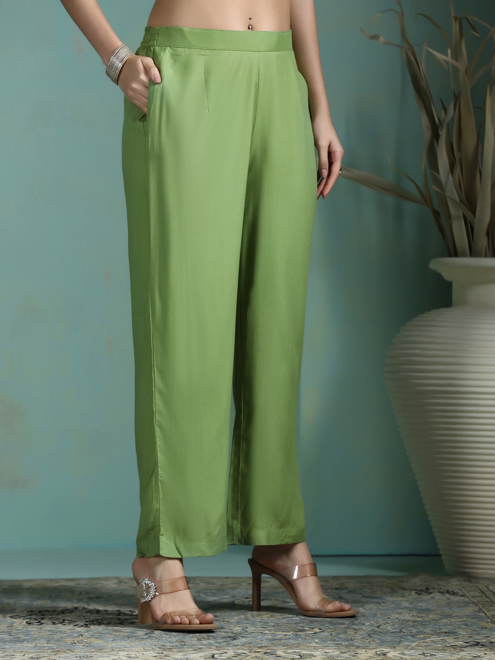 20667_OFFWHITEGREEN-bottom