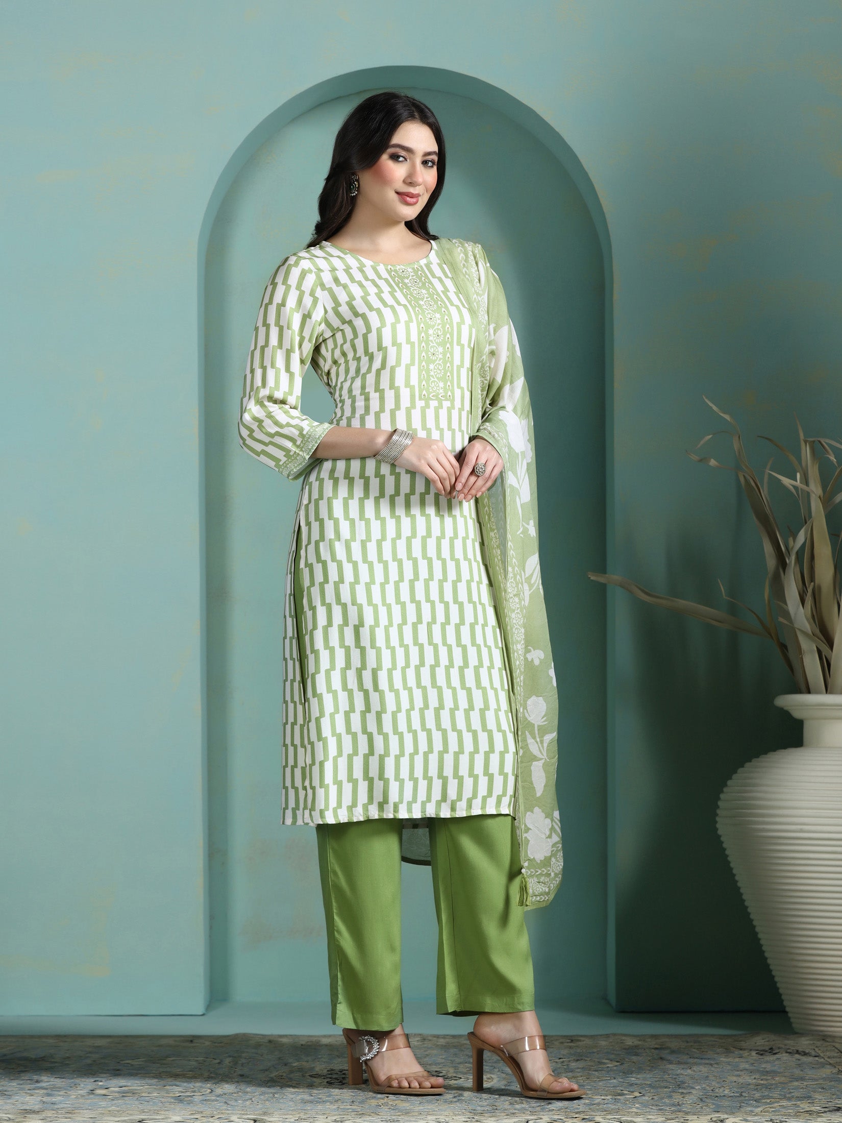 20667_OFFWHITEGREEN-right