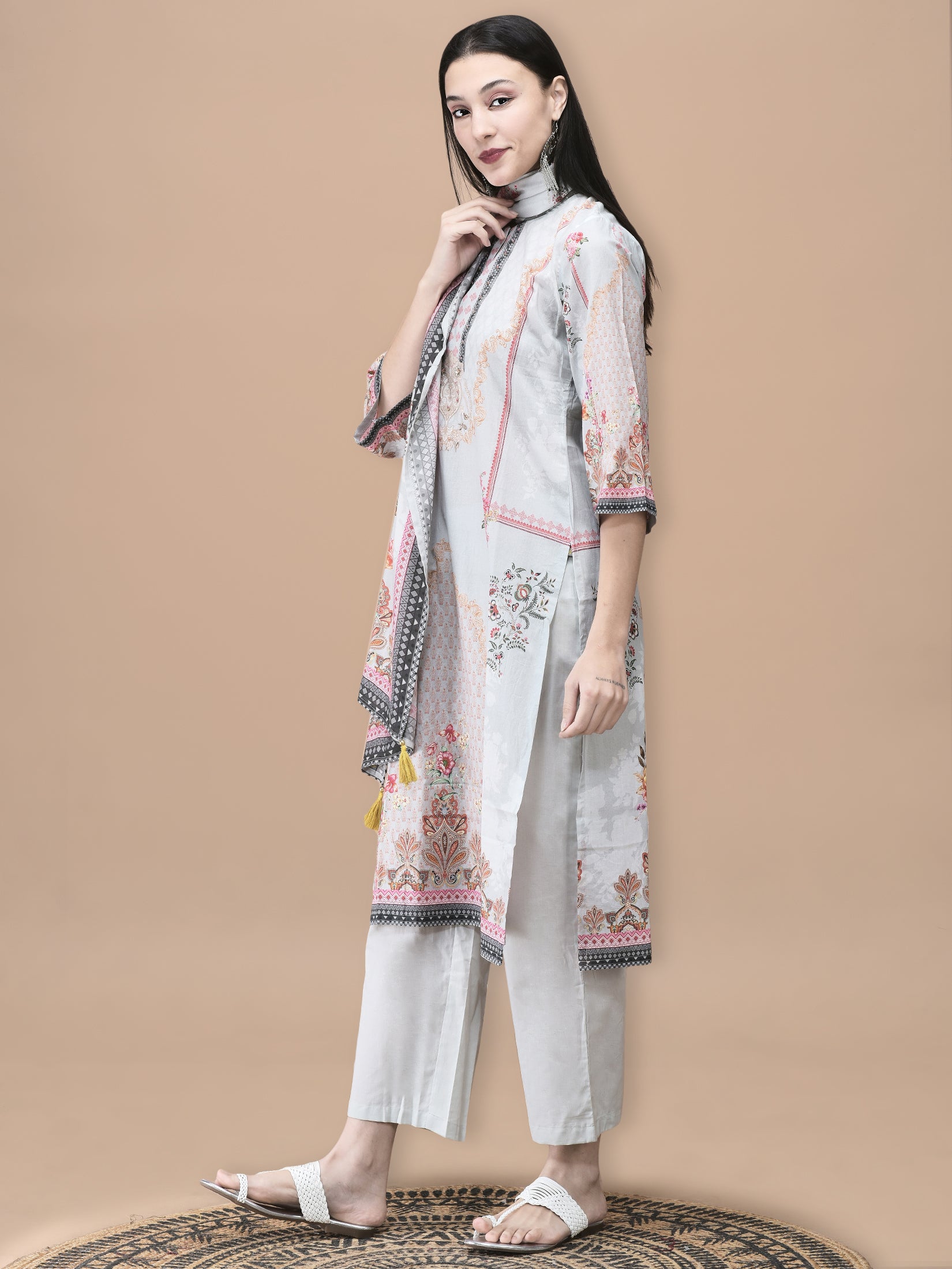 Women Cotton Grey Floral Print Kurta Comfort Pant Dupatta