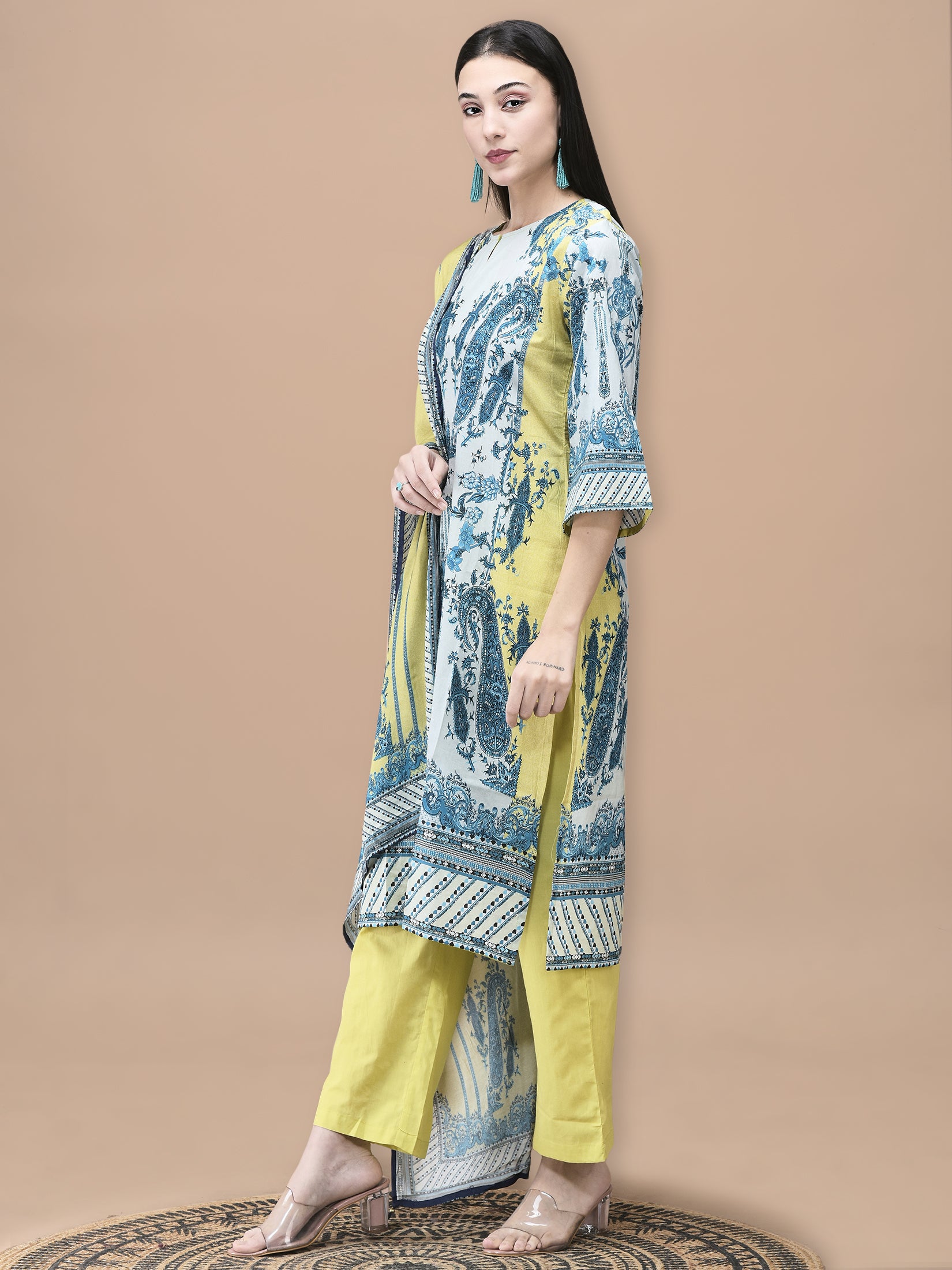 Women Cotton Blue Floral Print Kurta Comfort Pant Dupatta