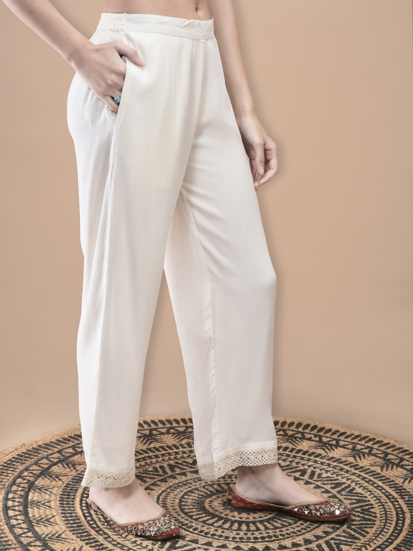 Women Liva Cream Floral Print Kurta Comfort Pant Dupatta