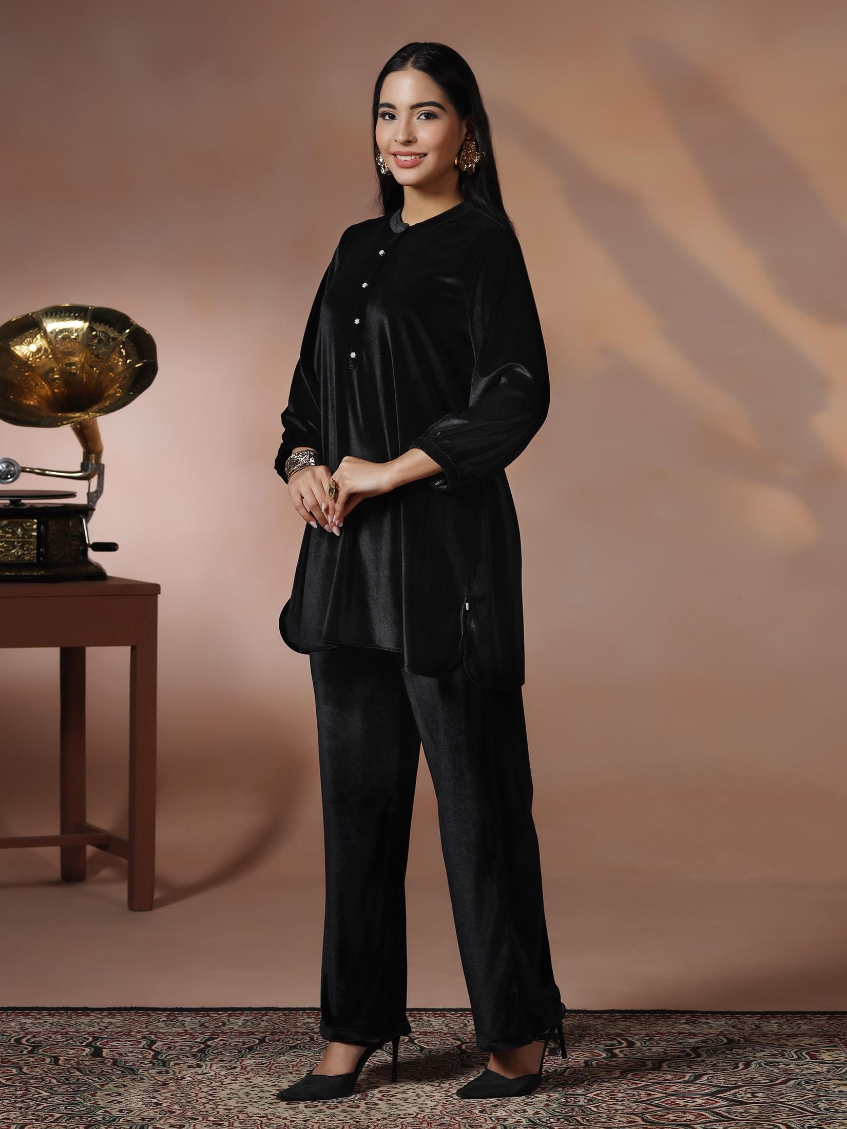 Women Velvet Black Solid Co-Ord Set.