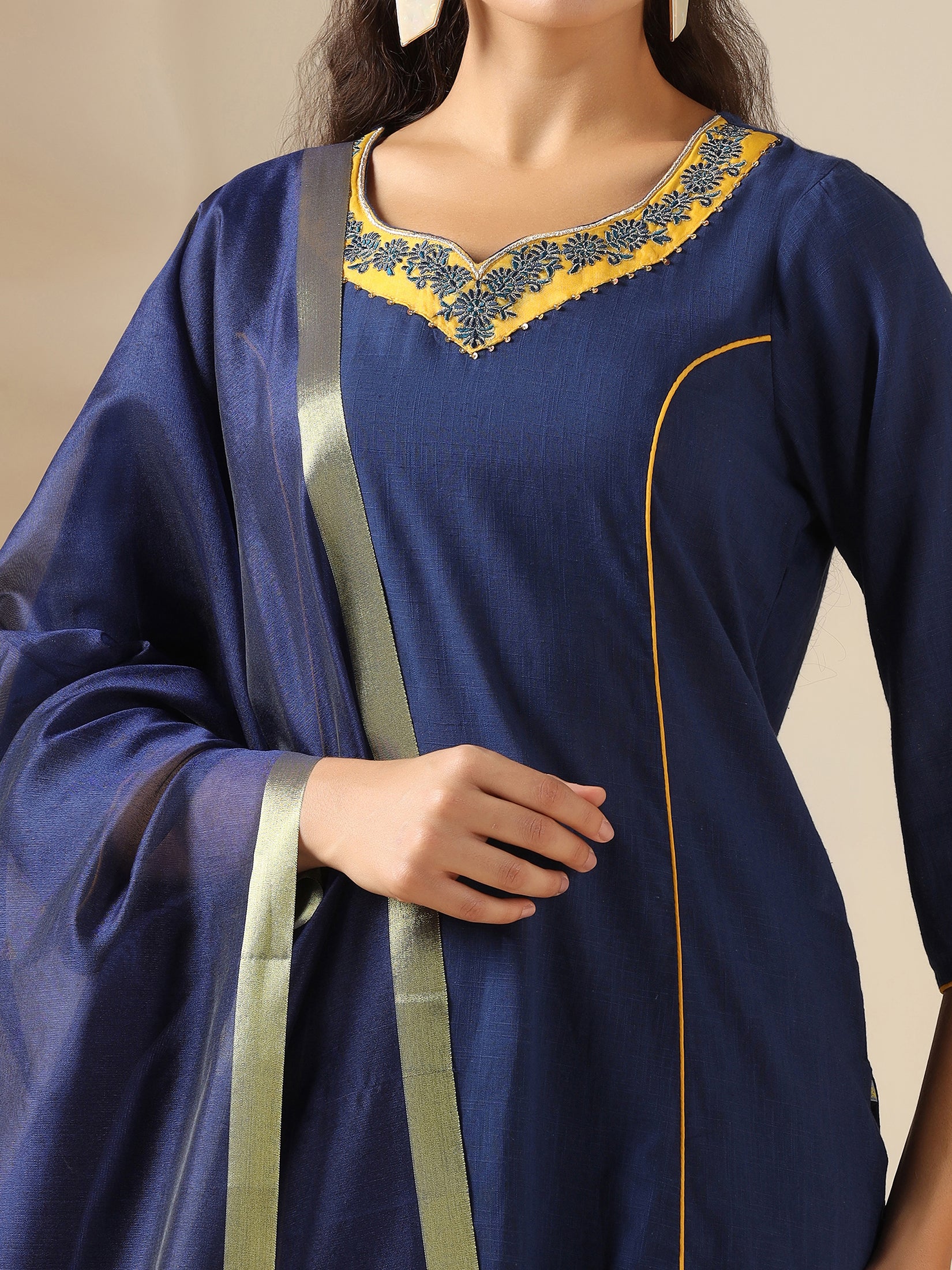 25252NAVYBLUE_closer