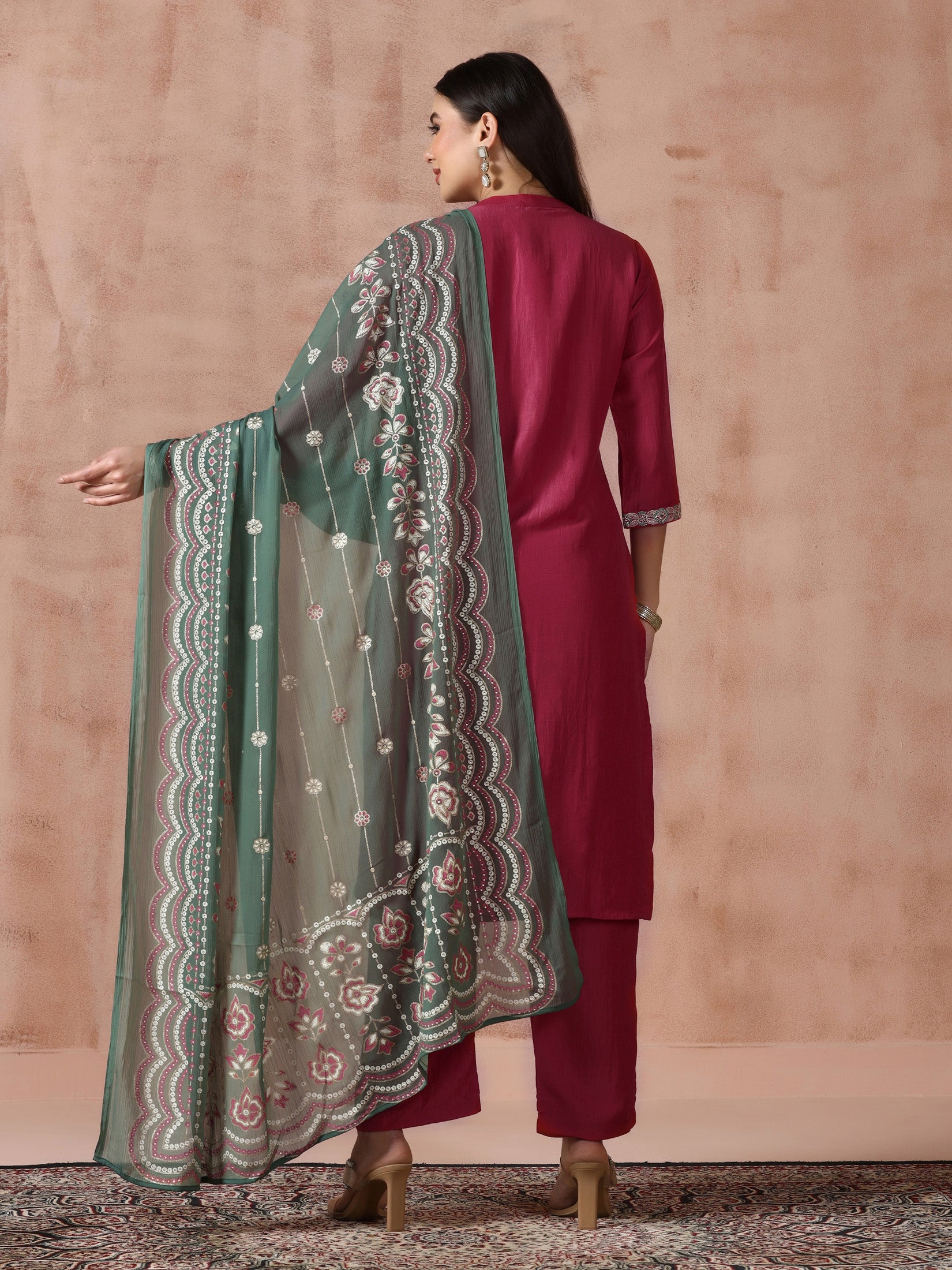 Women Liva Viscose Pink Embroidered Kurta Comfort Pant Dupatta