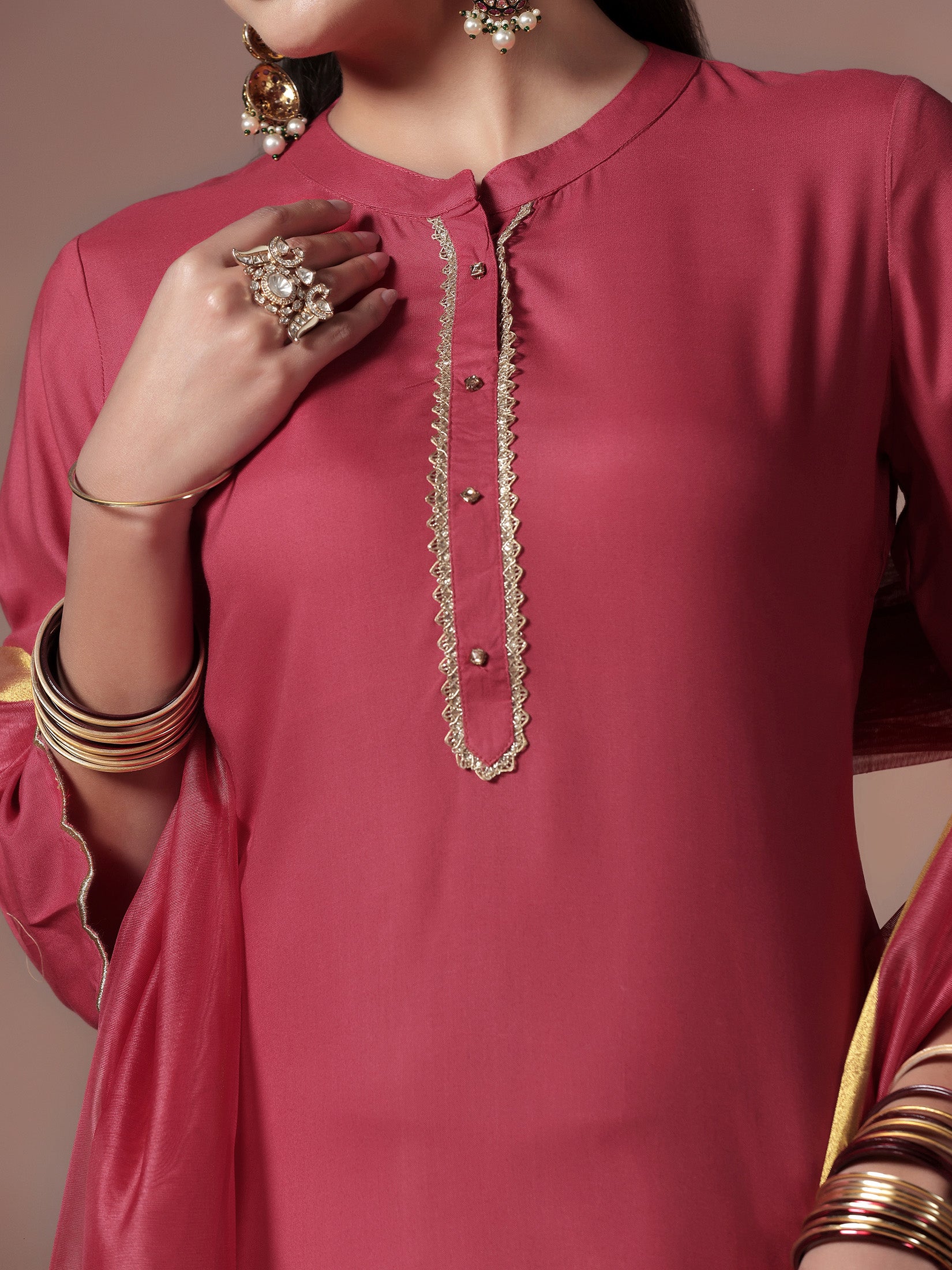 Women Liva Pink Solid Kurta Comfort Pant Dupatta
