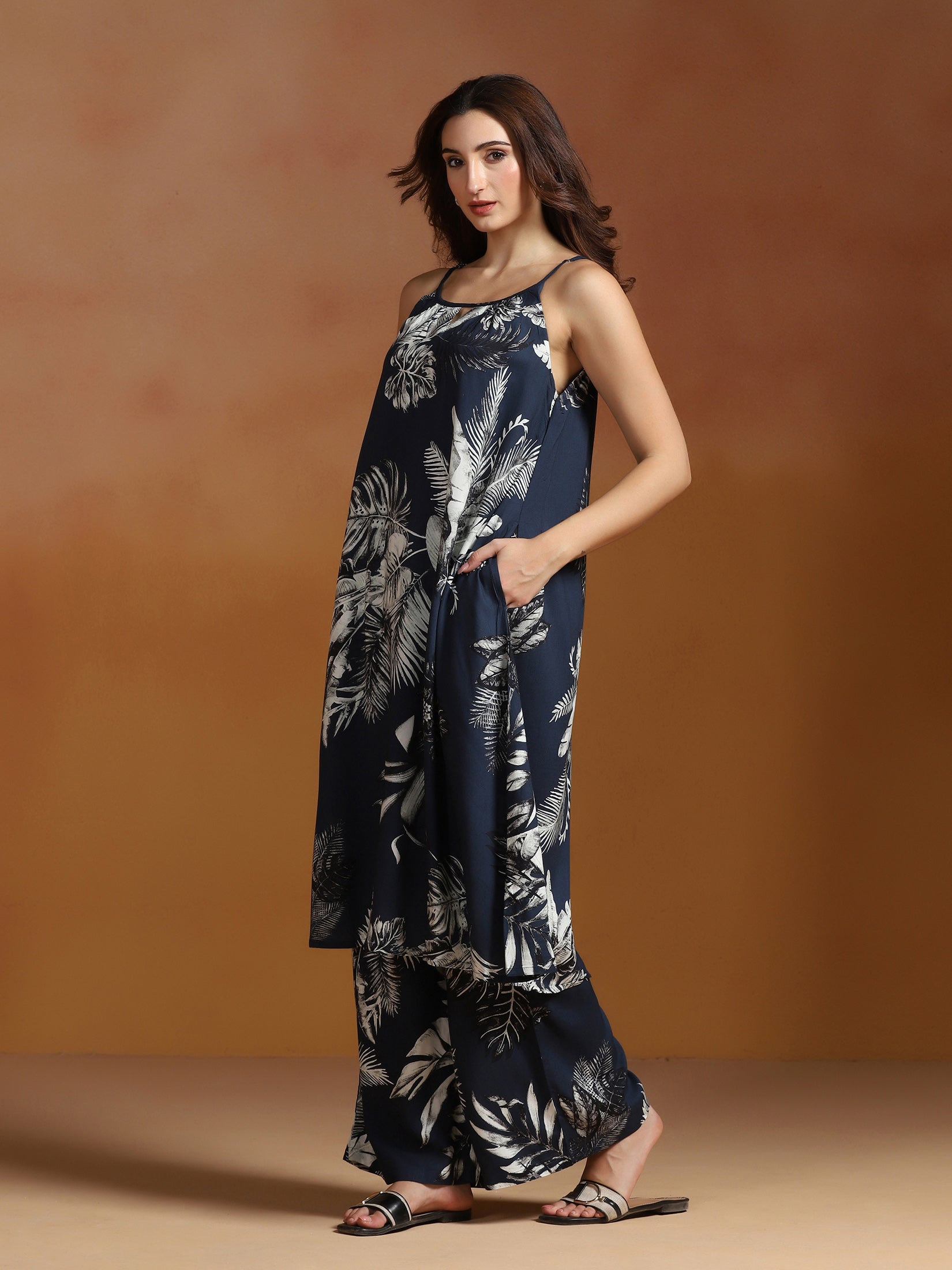 Women Liva Indigo Printed Kurta Wide Leg Pant Dupatta