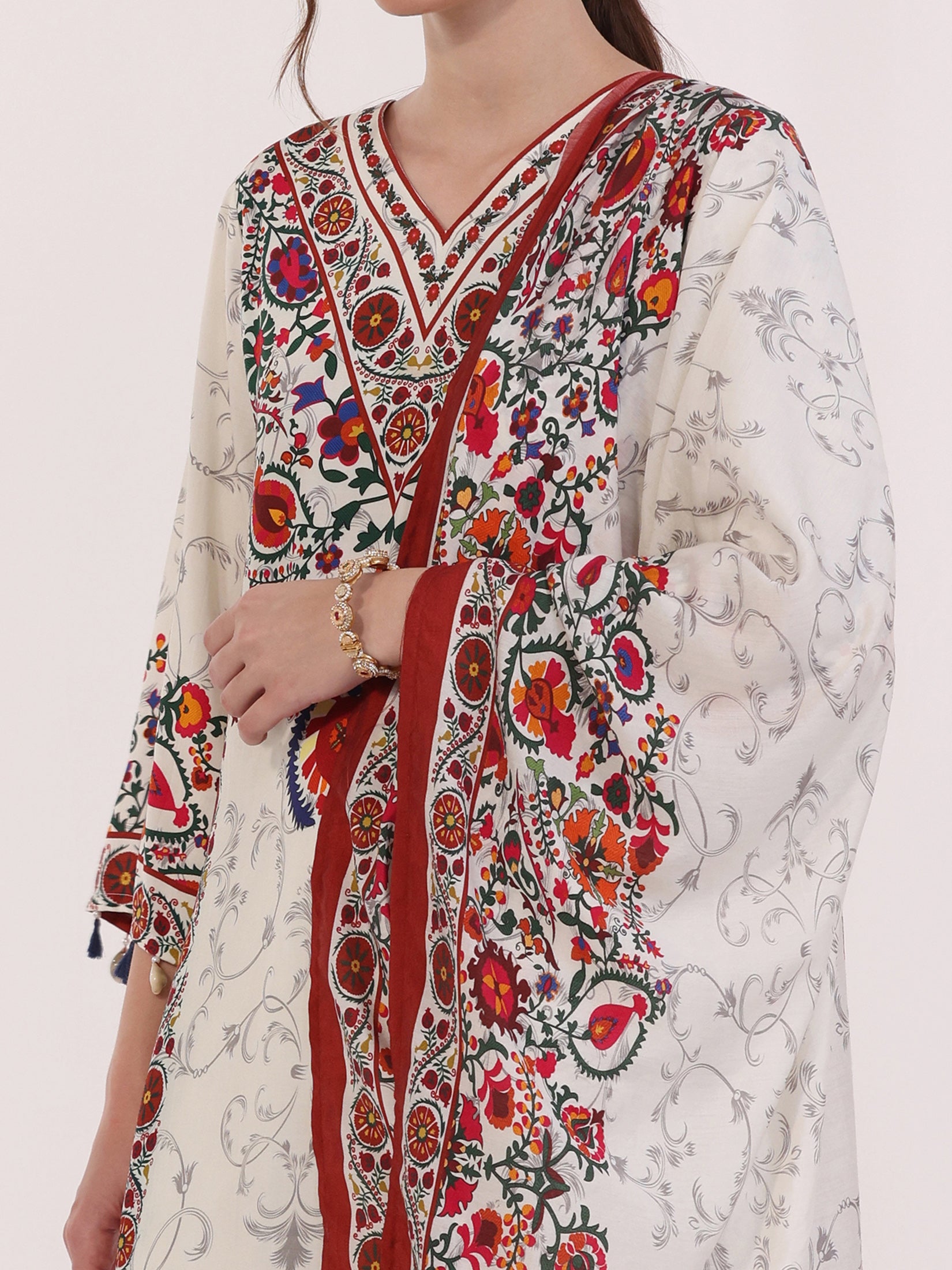 Women Liva Off White Printed Kurta Comfort Pant Dupatta