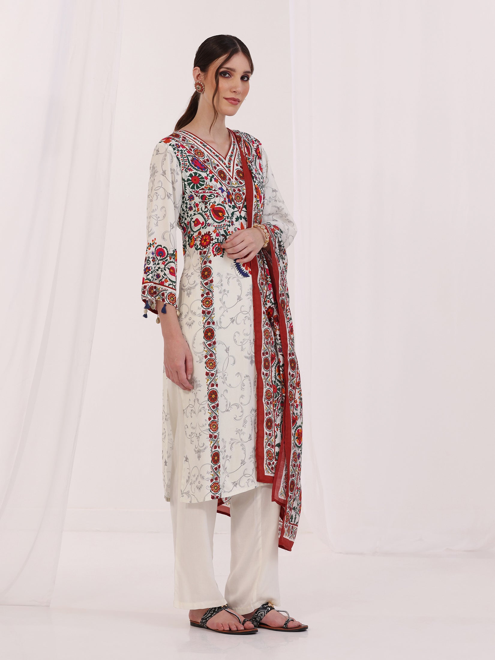 Women Liva Off White Printed Kurta Comfort Pant Dupatta