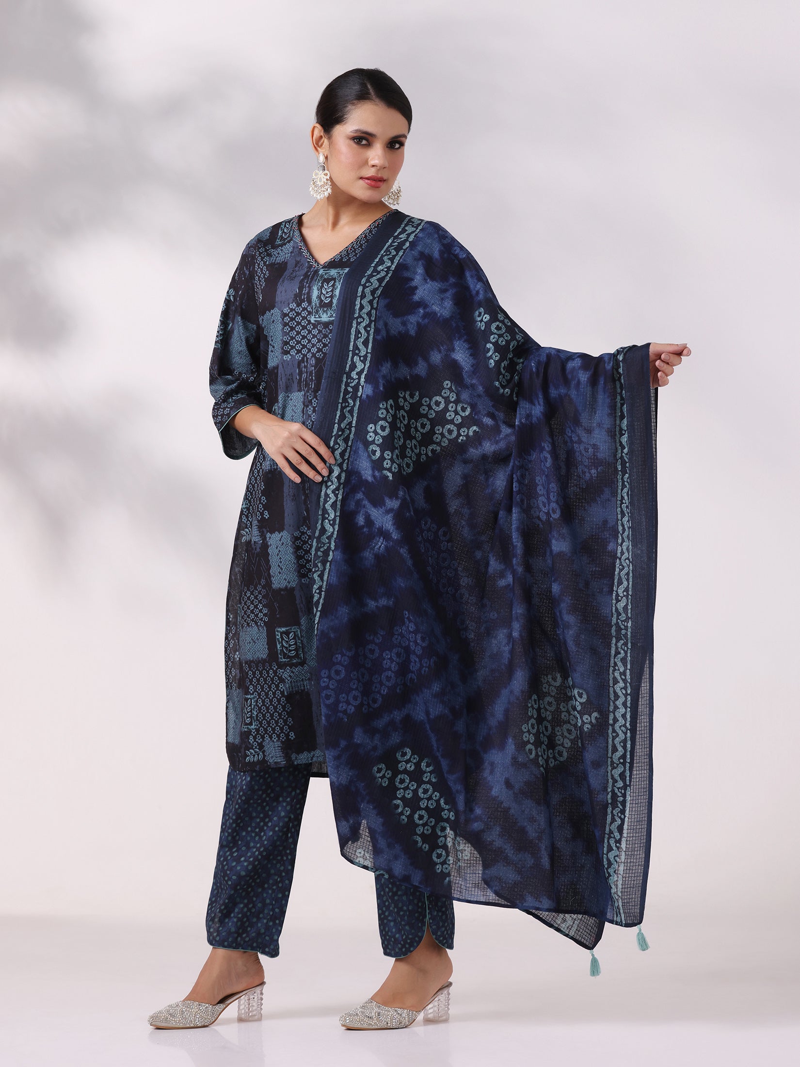 Women Cotton Indigo Printed Kurta Comfort Pant Dupatta