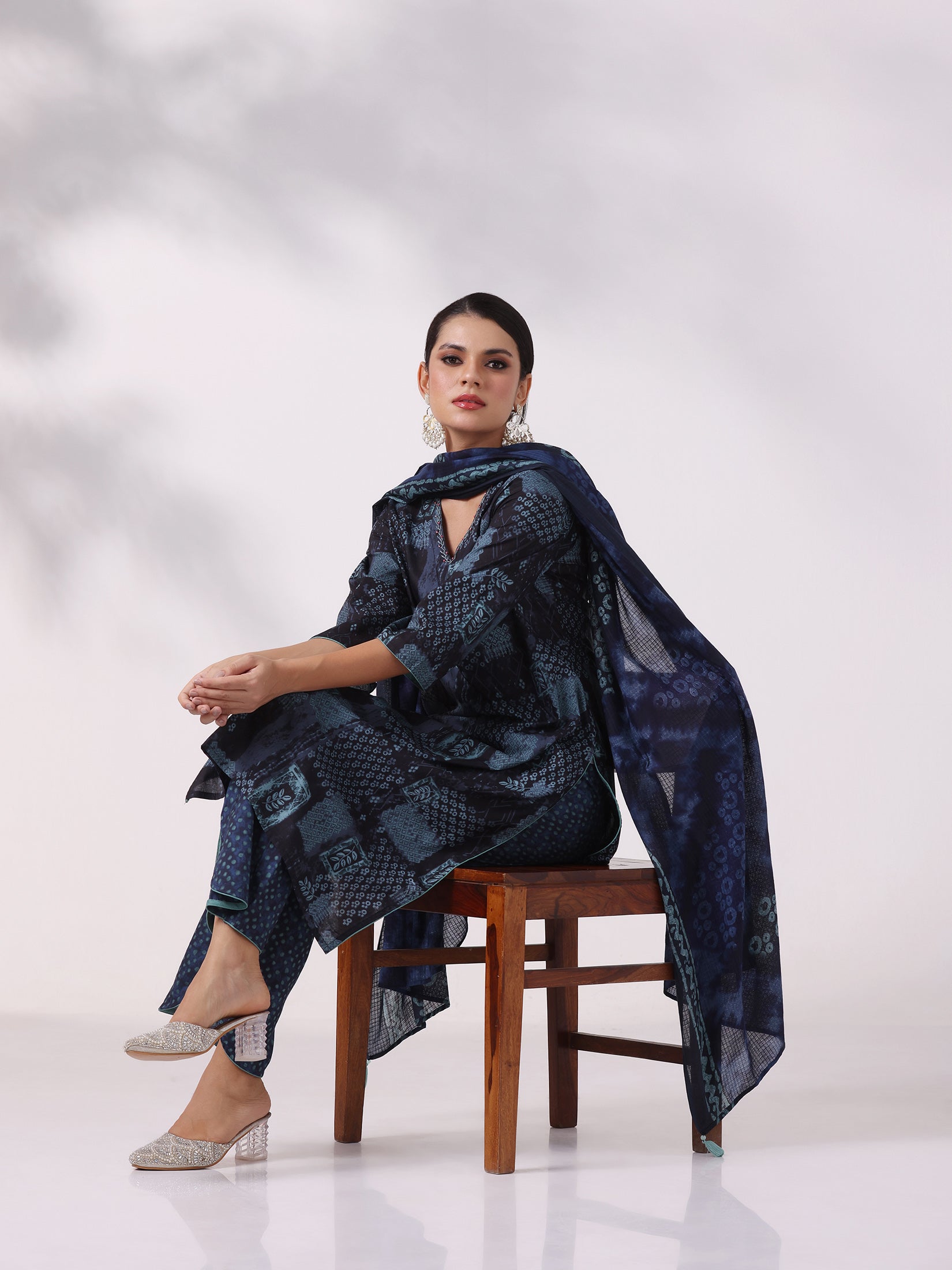 Women Cotton Indigo Printed Kurta Comfort Pant Dupatta