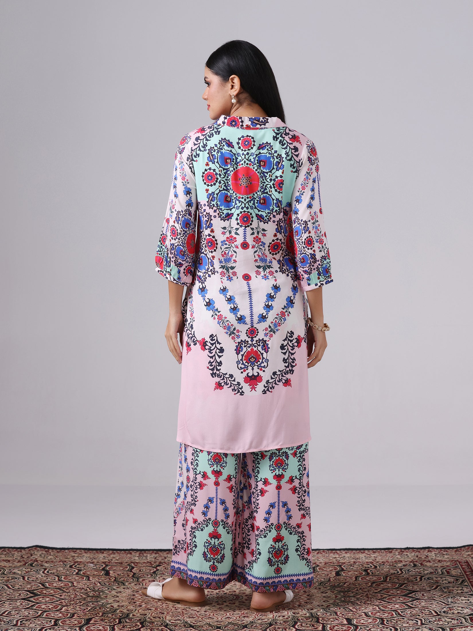 Women Liva Multicolor Printed Kurta With Wide Leg Pant