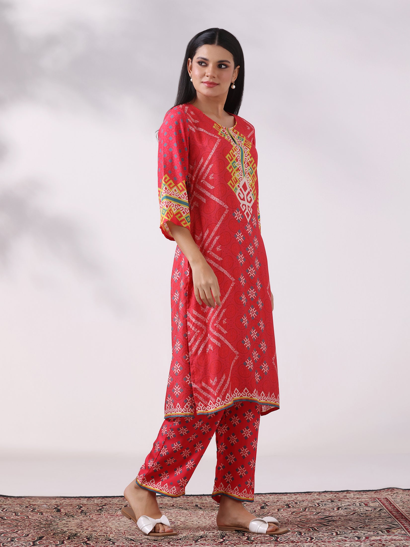 Women Muslin Pink Printed Kurta With Comfort Pant