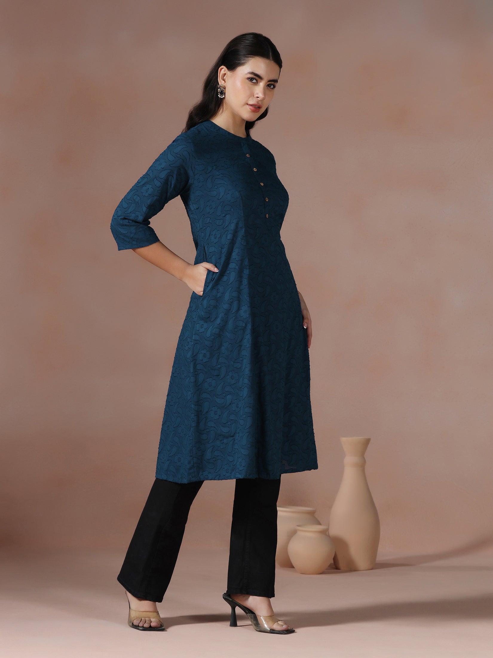 Women Cotton Blue Solid Kurta