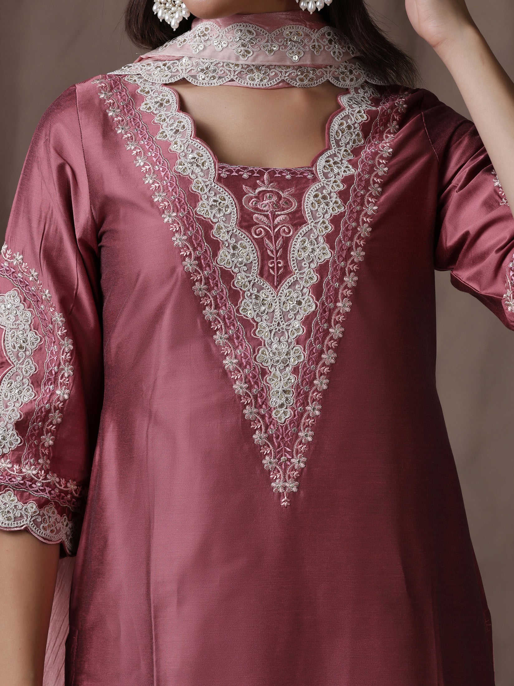 Women Silk Blend Pink Embroidered Kurta Comfort Pant Dupatta
