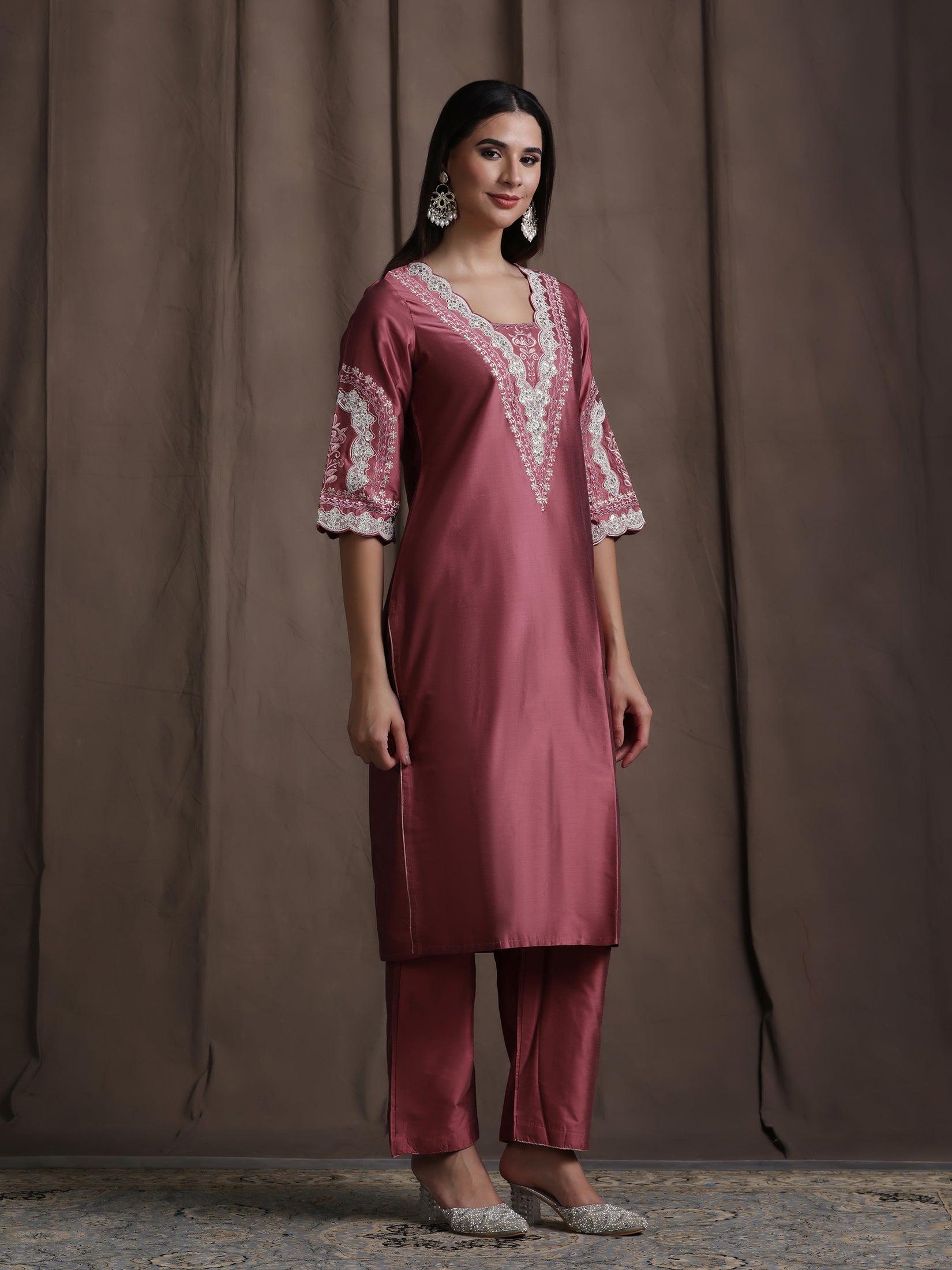 Women Silk Blend Pink Embroidered Kurta Comfort Pant Dupatta