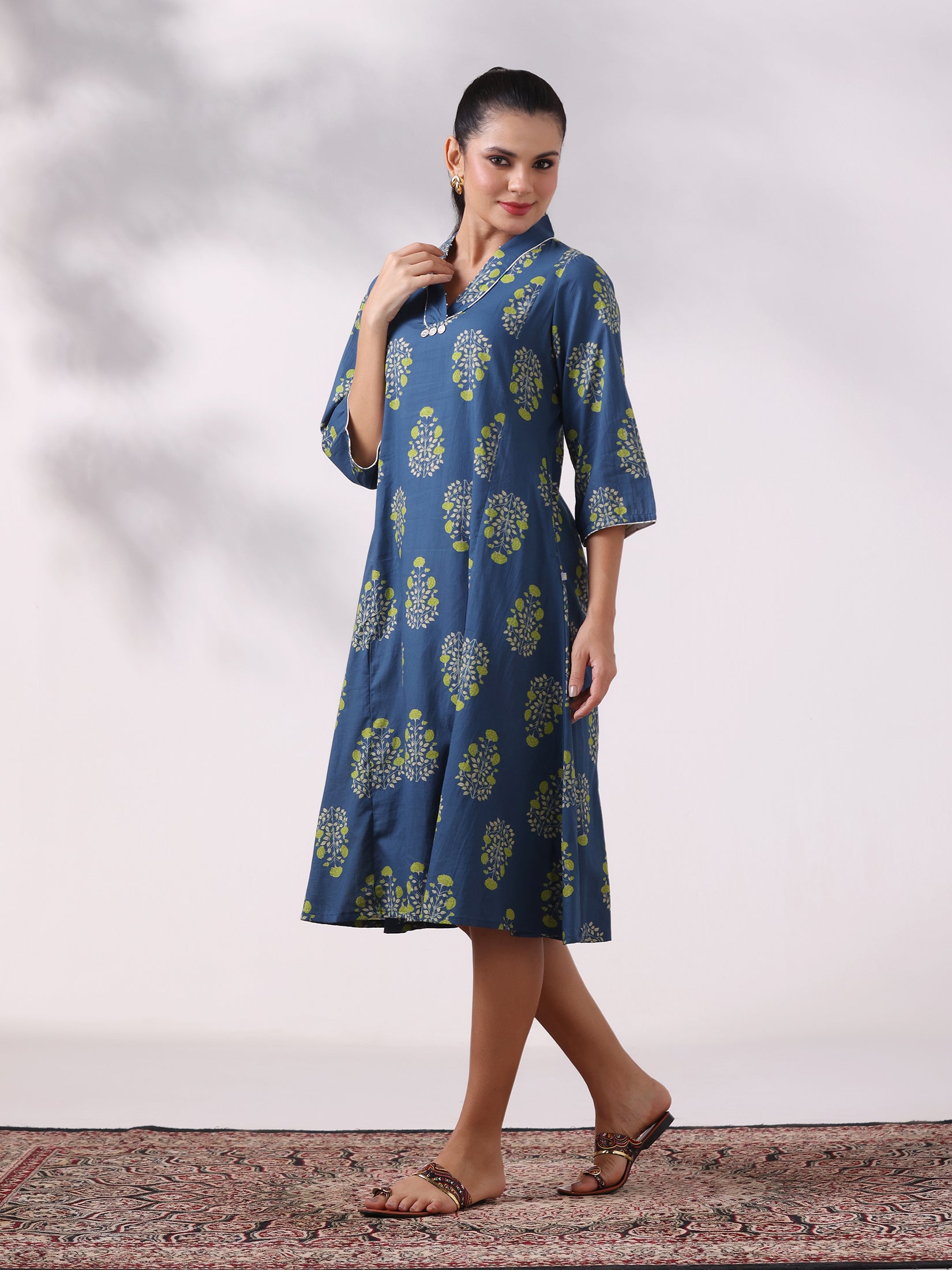 Women Cotton Blue Printed Anarkali Kurta