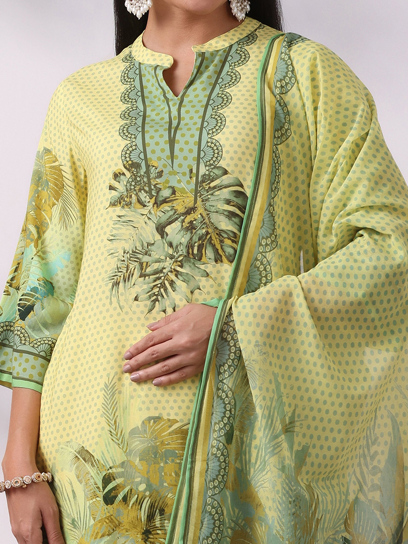 Women Liva Yellow Printed Kurta Comfort Pant Dupatta