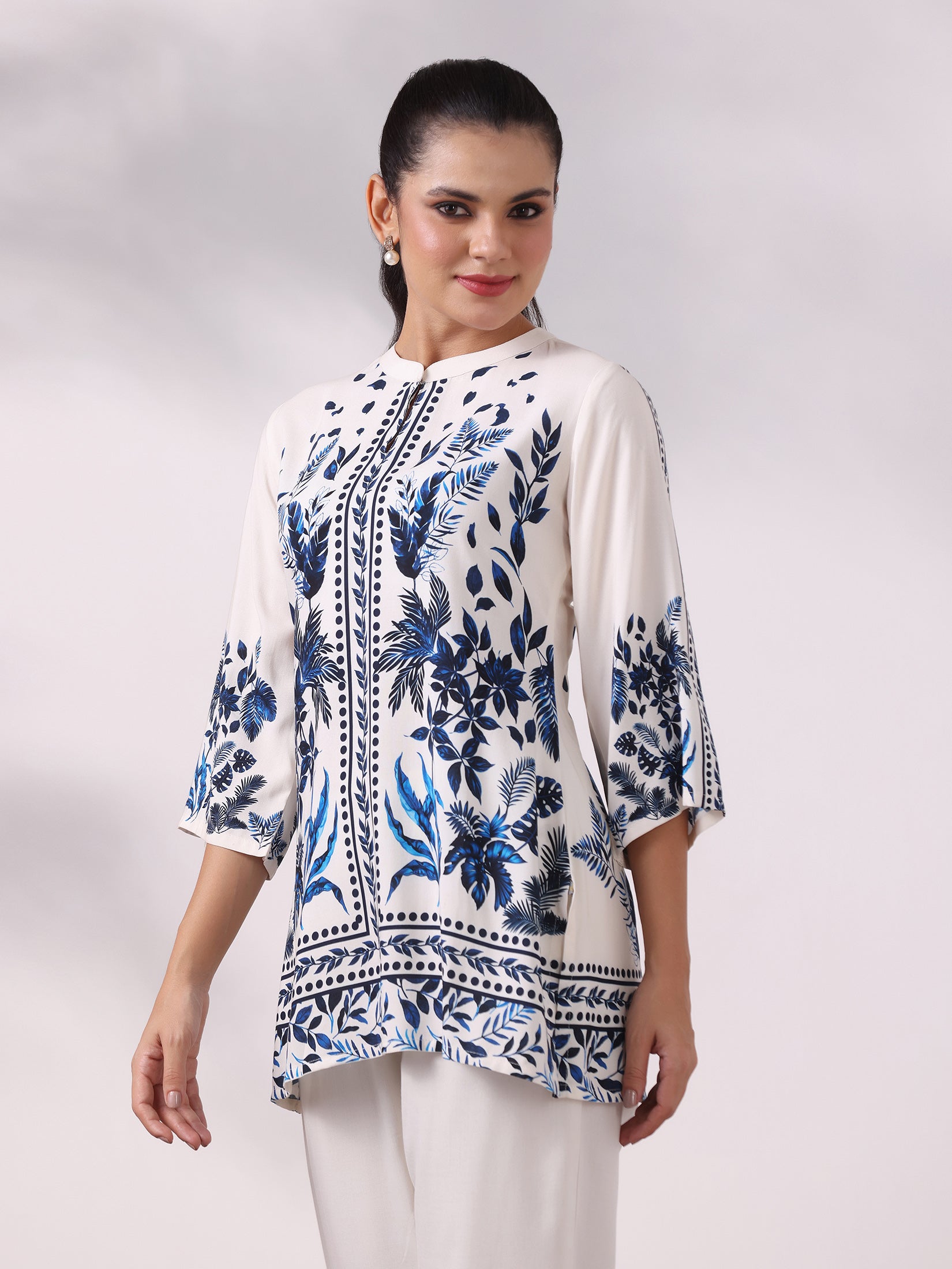 Women Liva Off White and Blue Floral Print Tunic