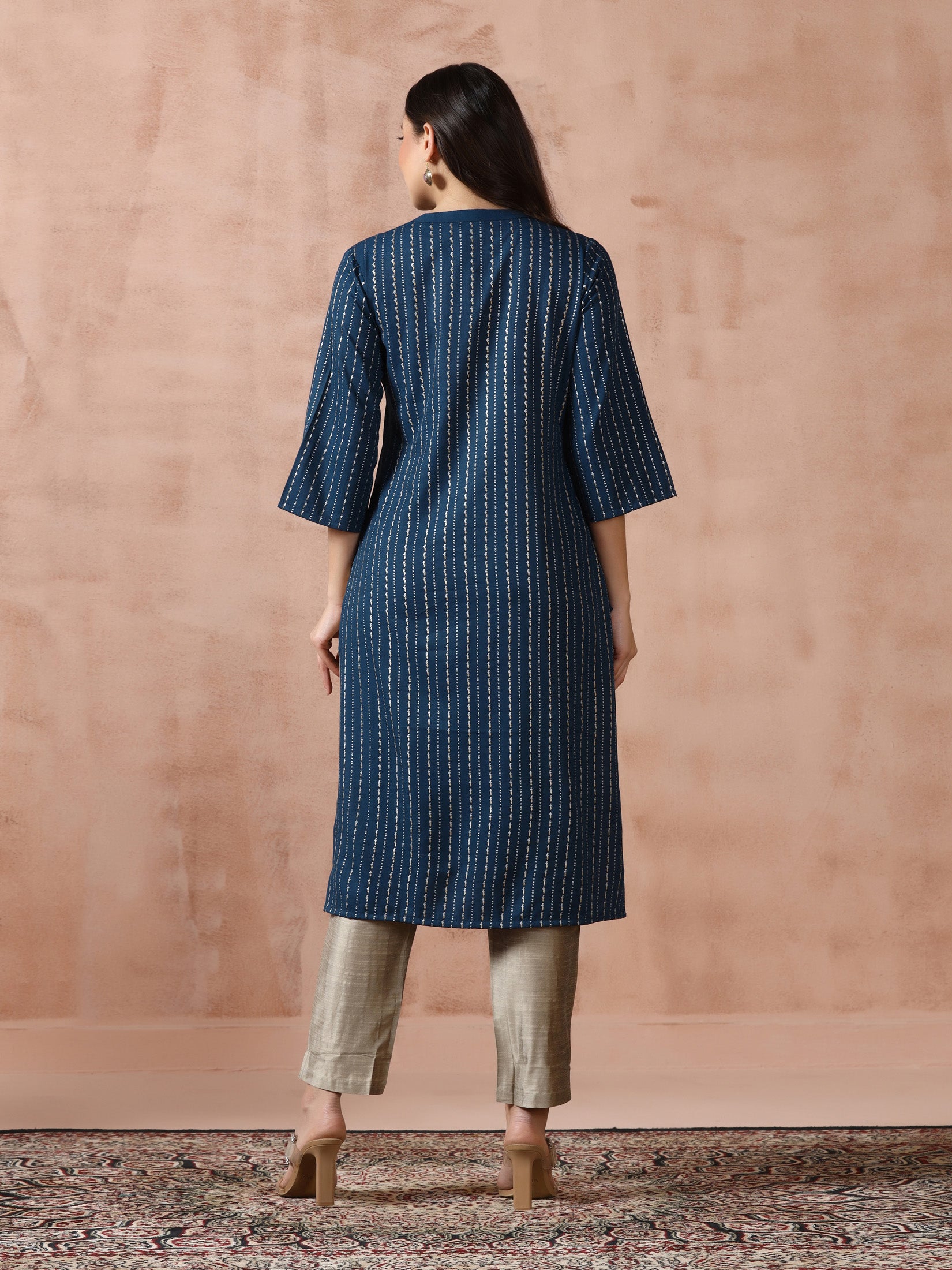 Women Blue Live Rayon Placement Print Kurta