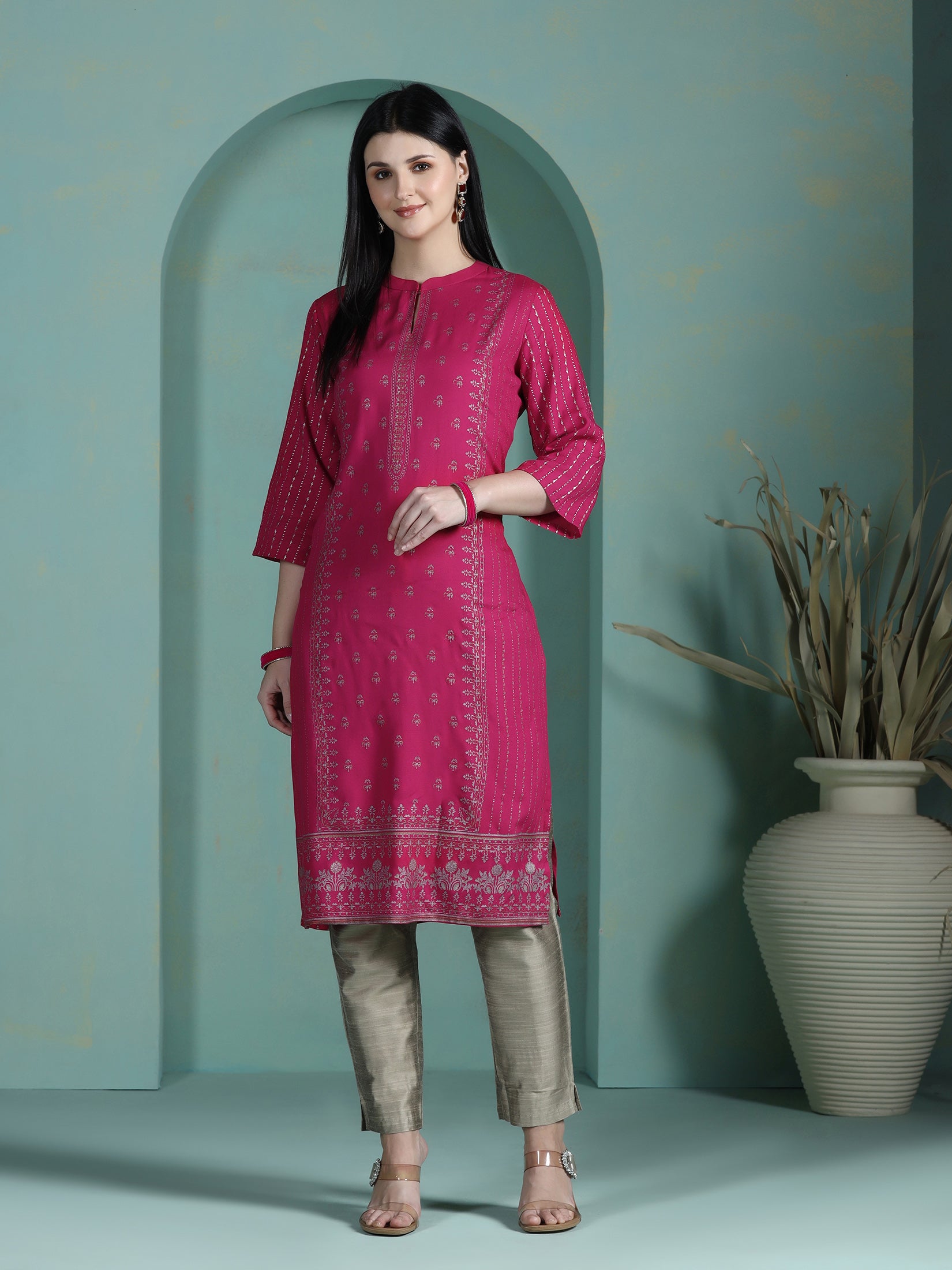 Women Liva Fuchsia Placement Print Kurta