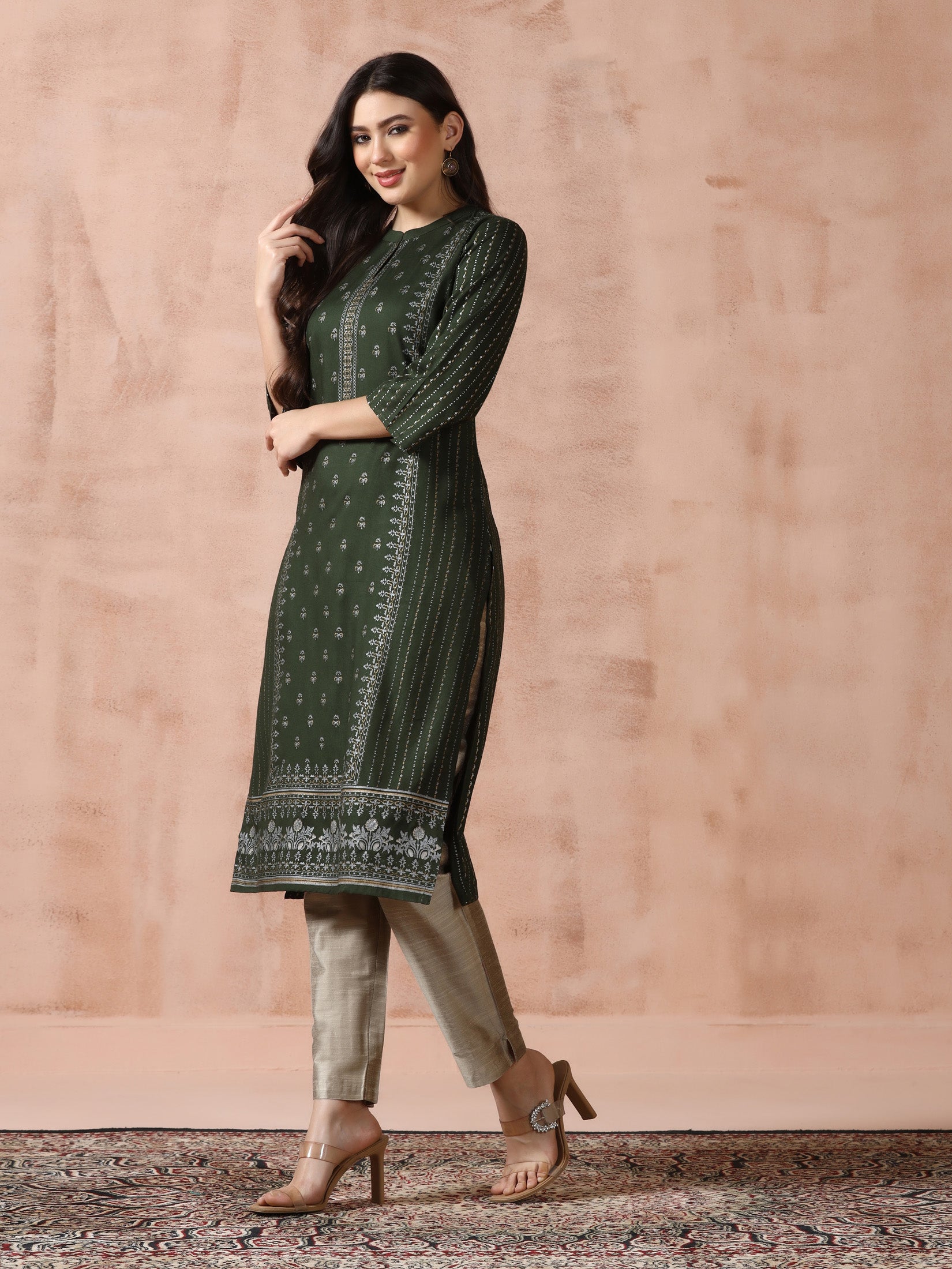 Women Liva Green Placement Print Kurta