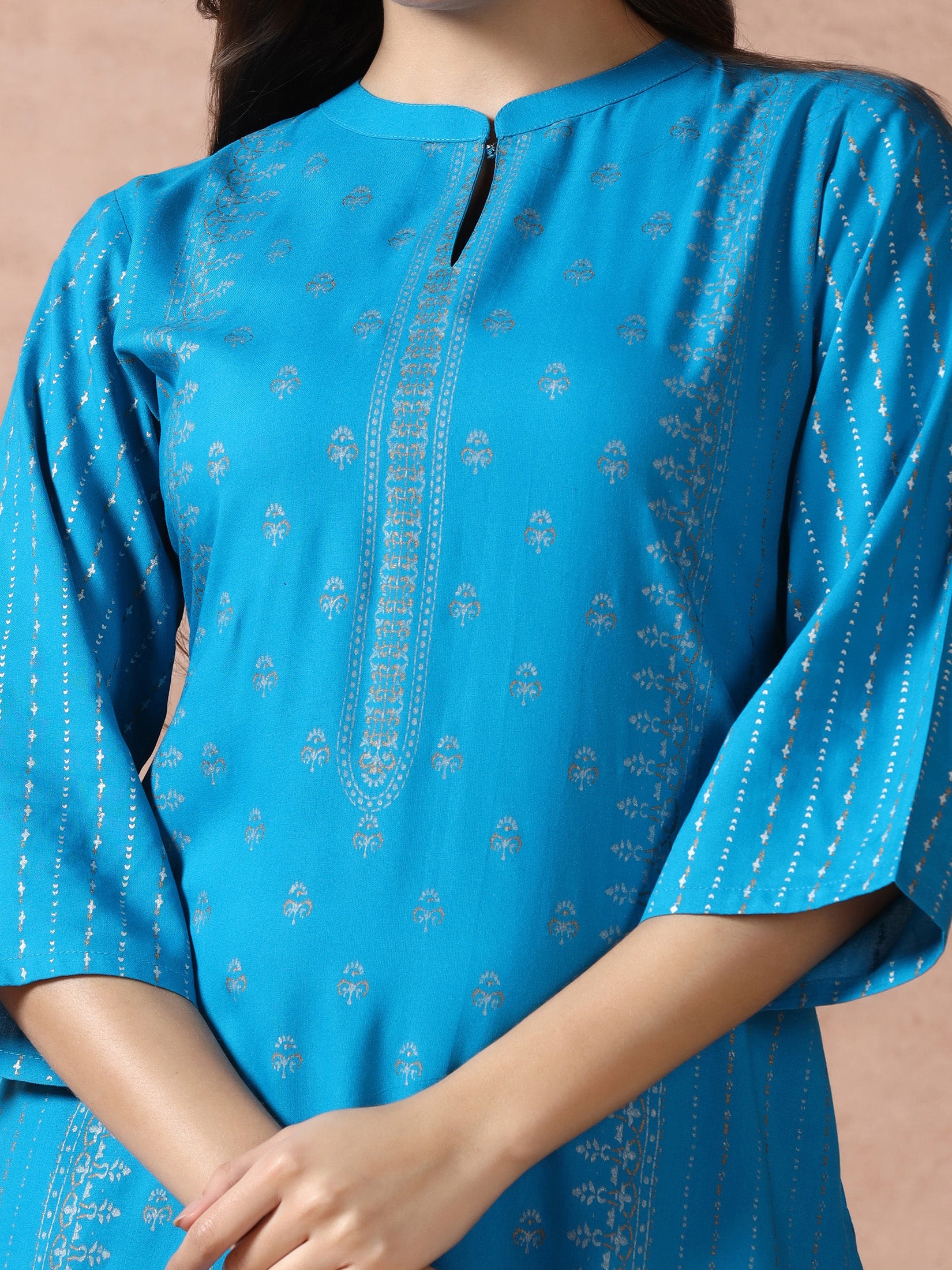 Women Liva Rayon Blue Placement Print Kurta