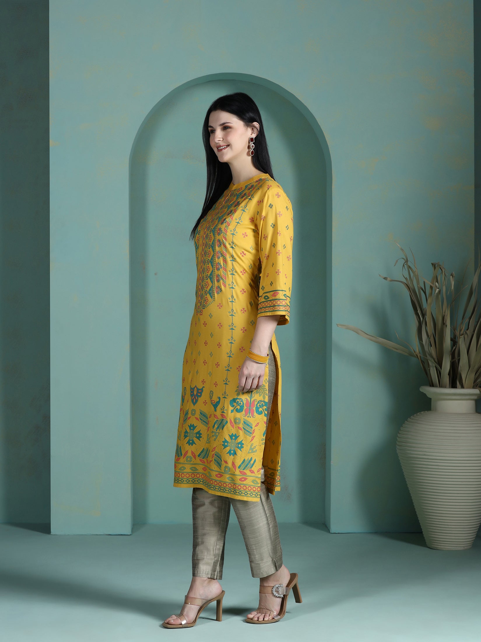 Women Liva Mustard Placement Print Kurta