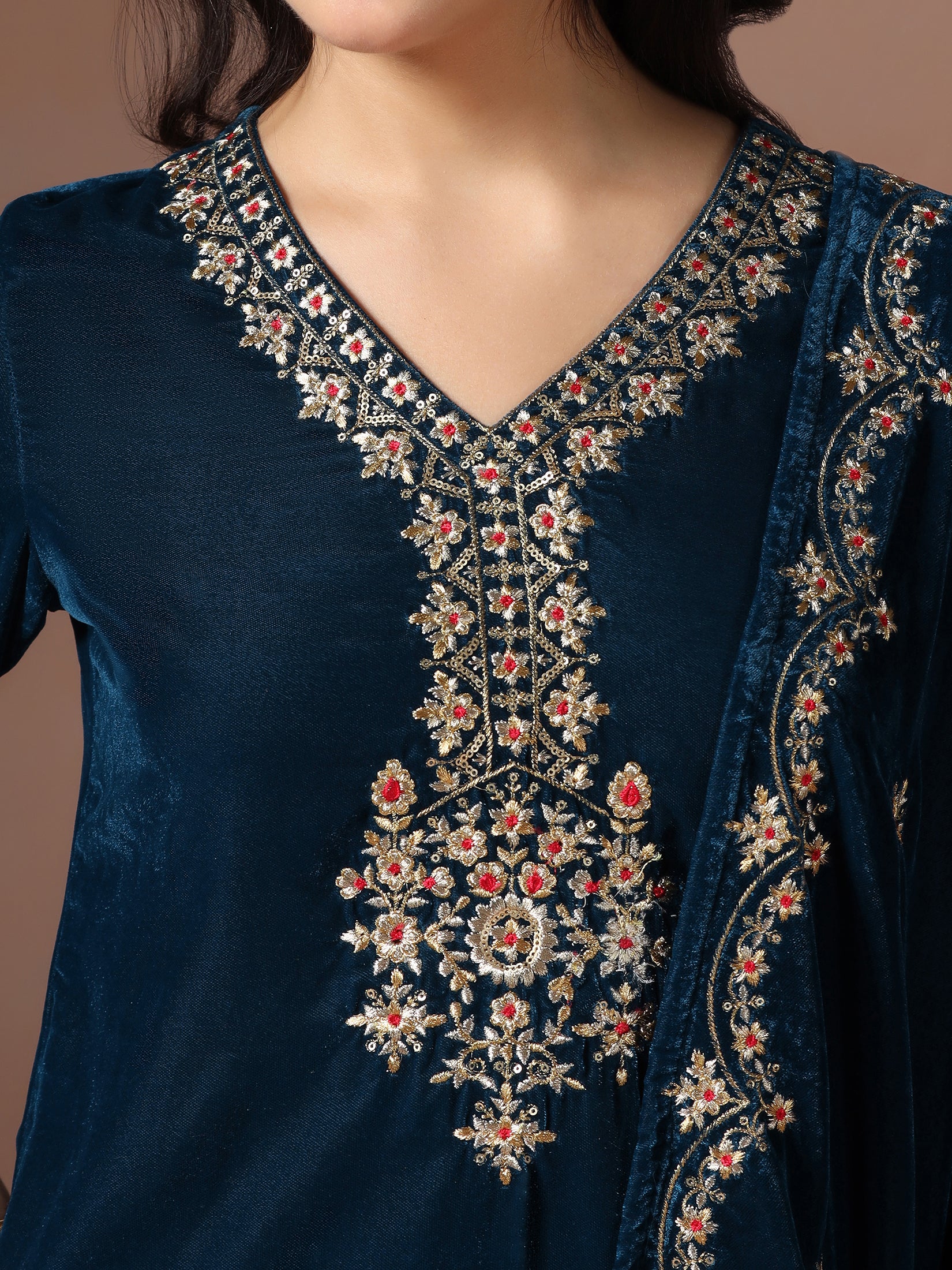 25632TEALBLUE_closer