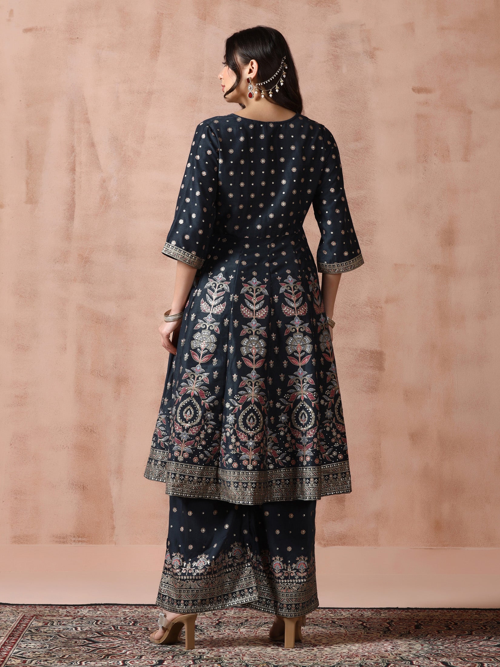 Women Chanderi Grey Printed Kurta Comfort Pant Dupatta