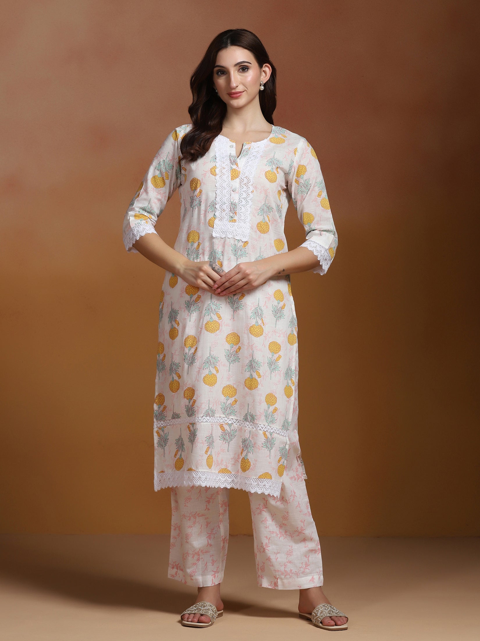 Women Cotton Off White Printed Kurta With Comfort Pant