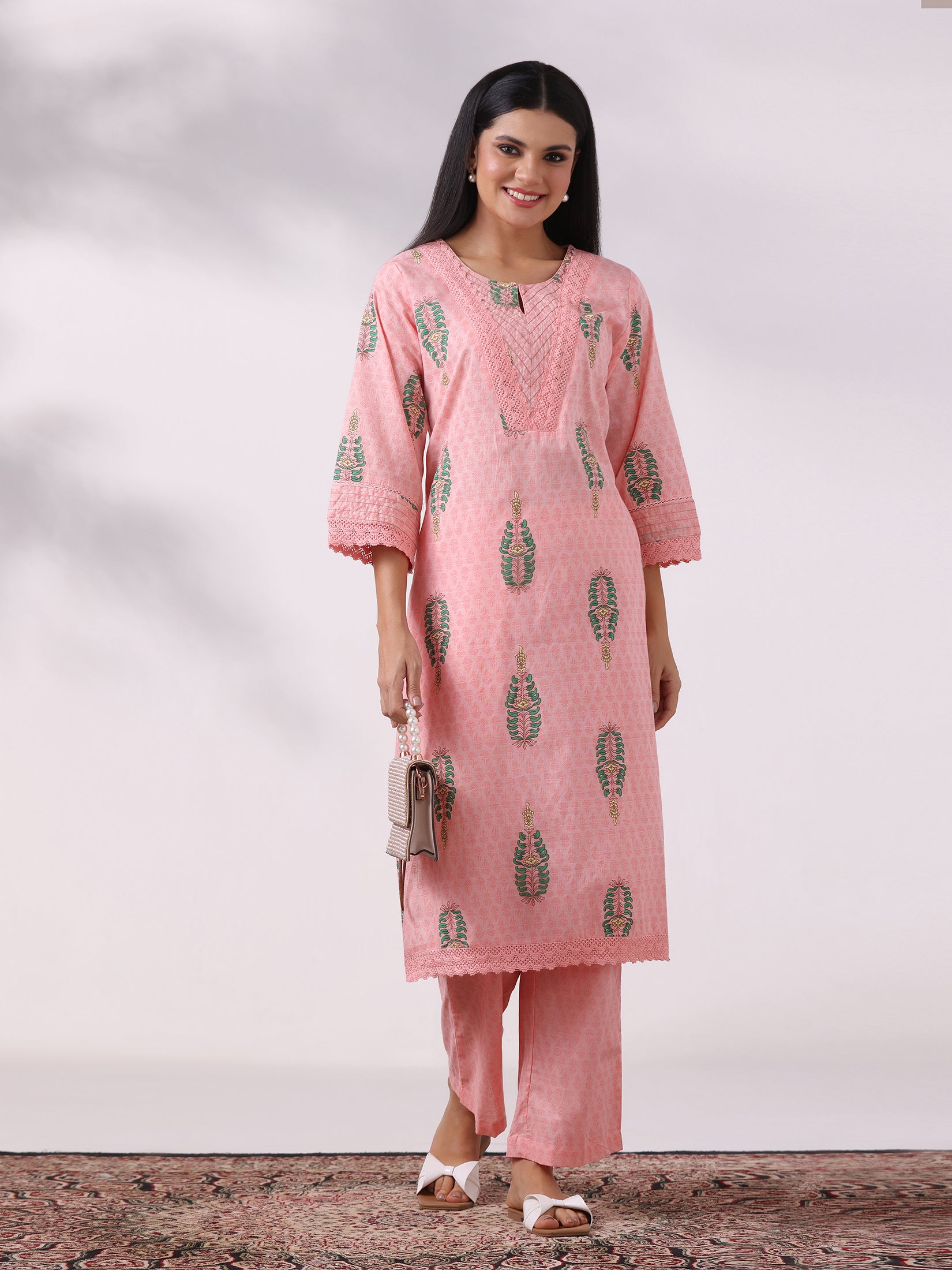 Women Cotton Pink Printed Kurta With Comfort Pant