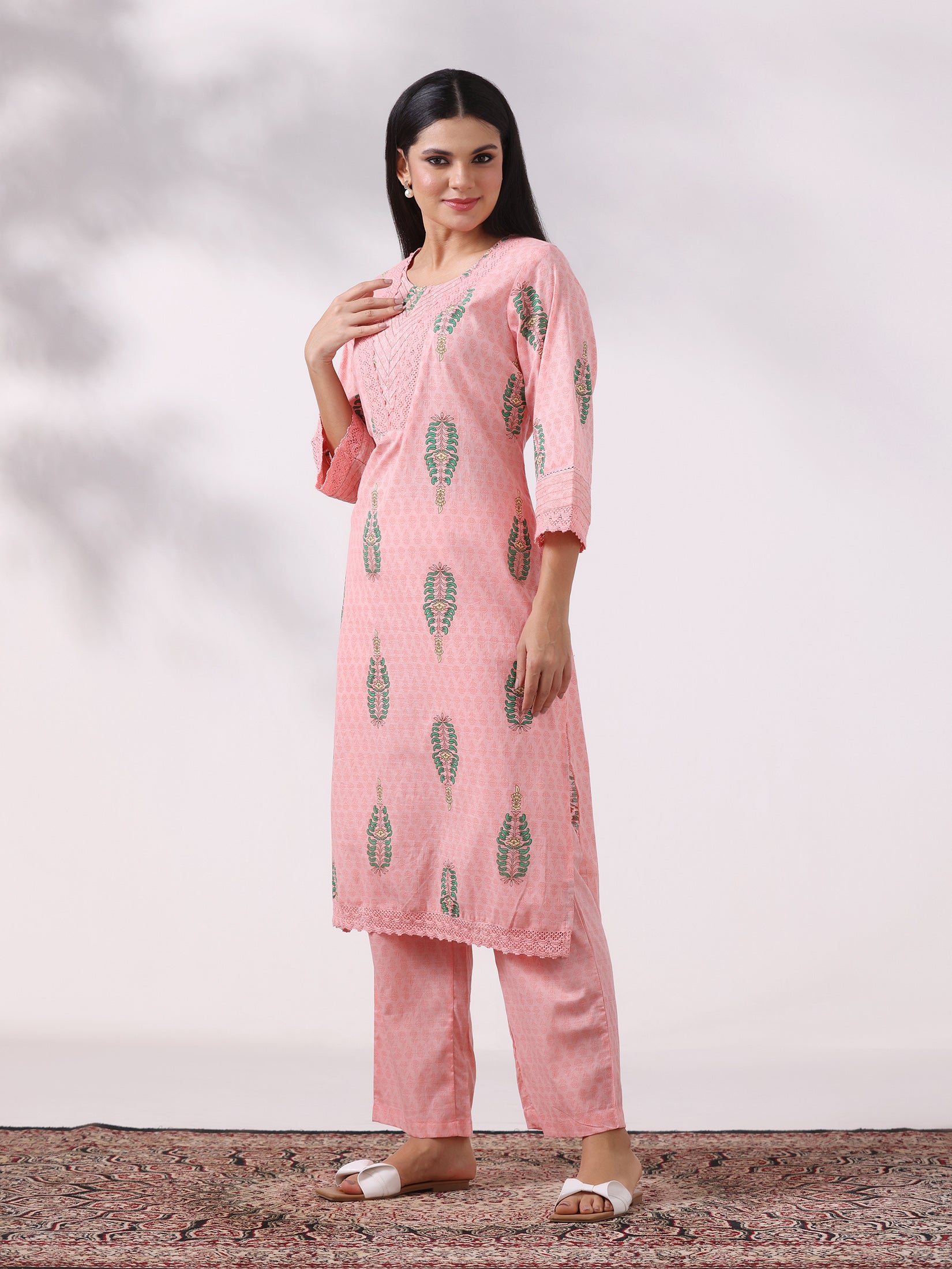 Women Cotton Pink Printed Kurta With Comfort Pant