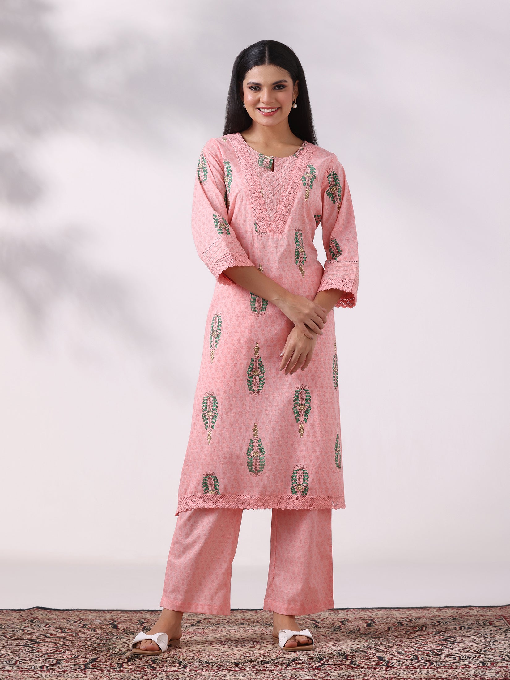 Women Cotton Pink Printed Kurta With Comfort Pant