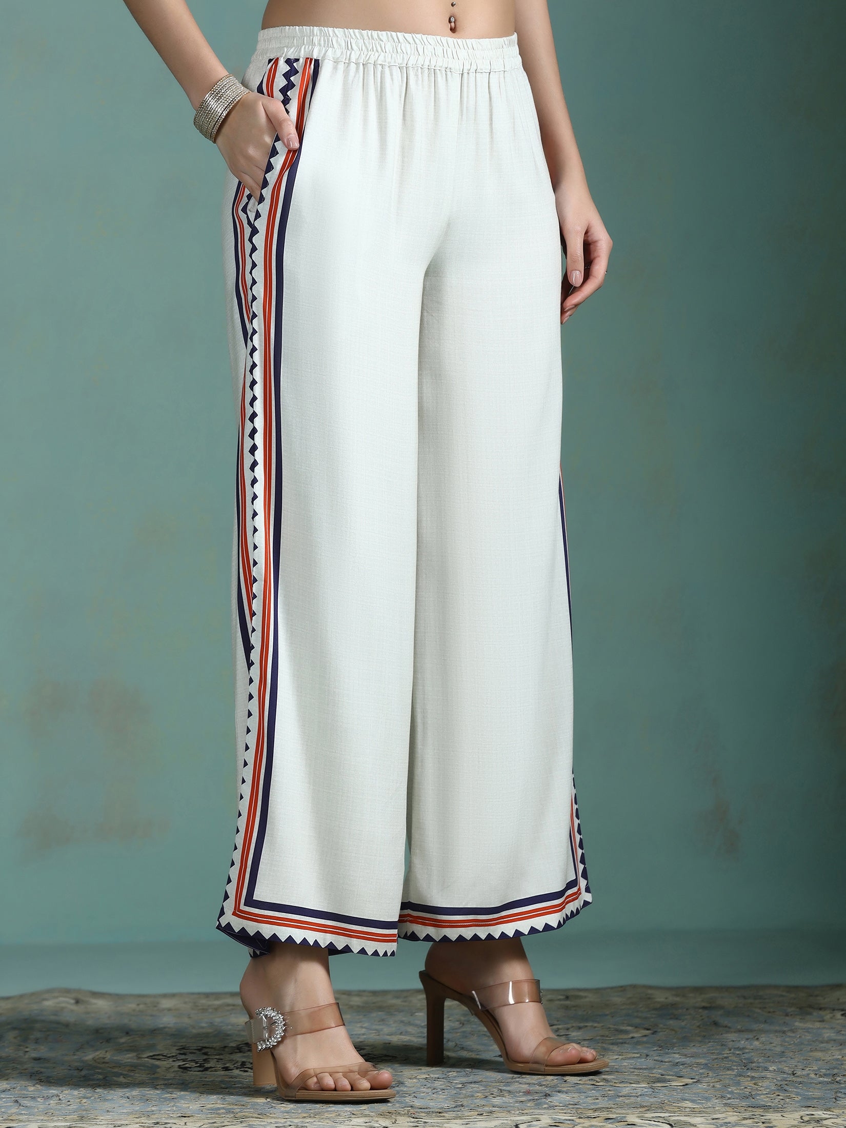 Women Liva Cream Printed Kurta With Comfort Pant