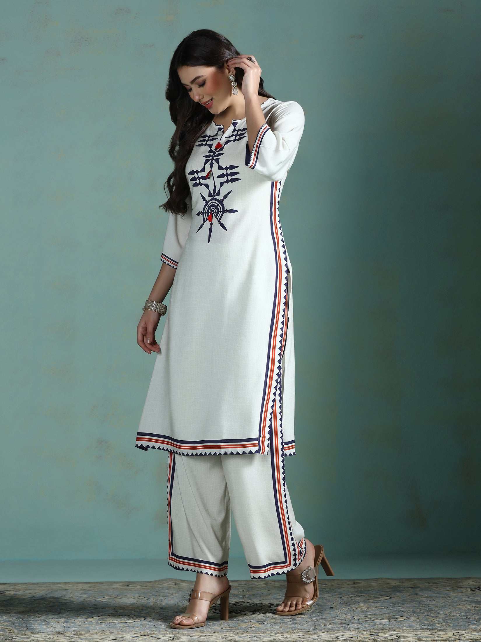 Women Liva Cream Printed Kurta With Comfort Pant