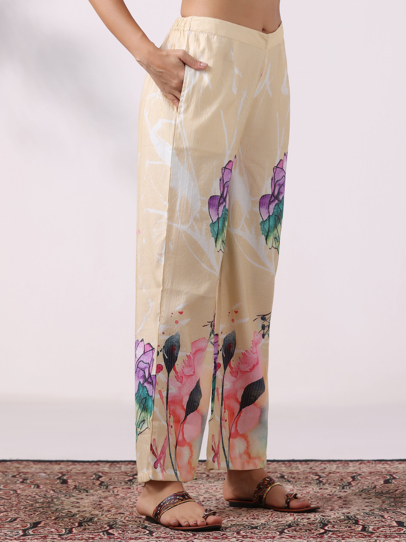 Women Poly Viscose Beige Floral Print Co-Ord Set