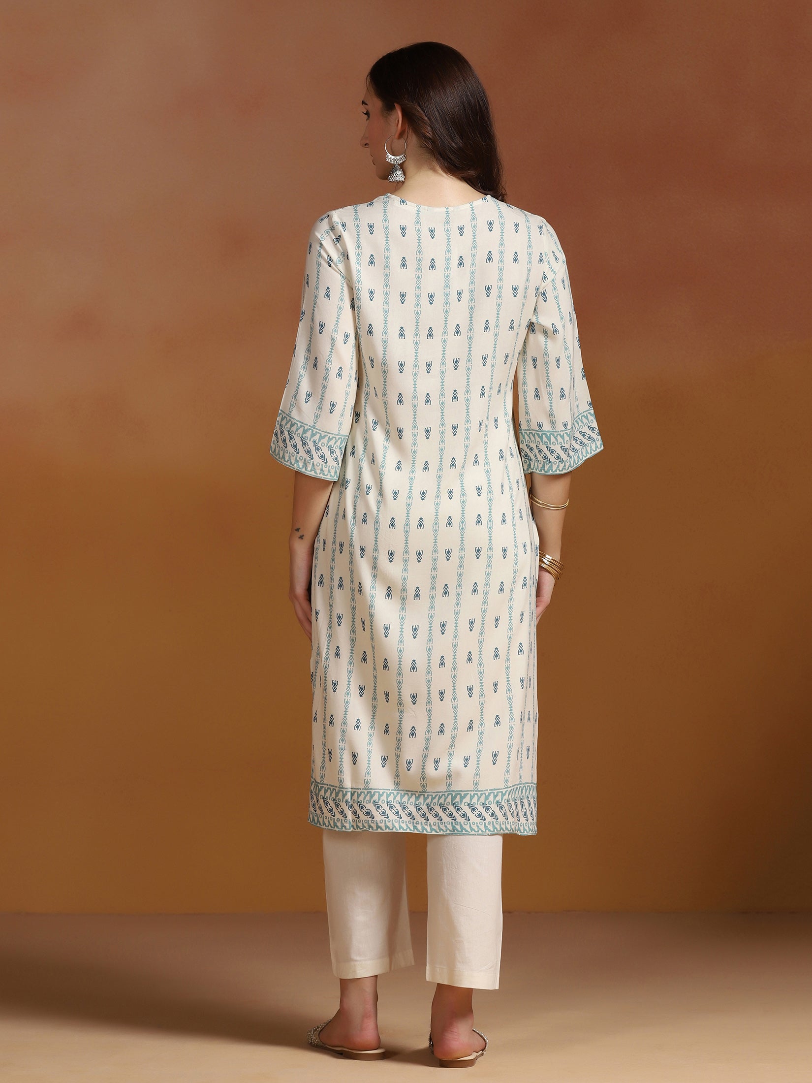 Women Liva Off White Printed Kurta
