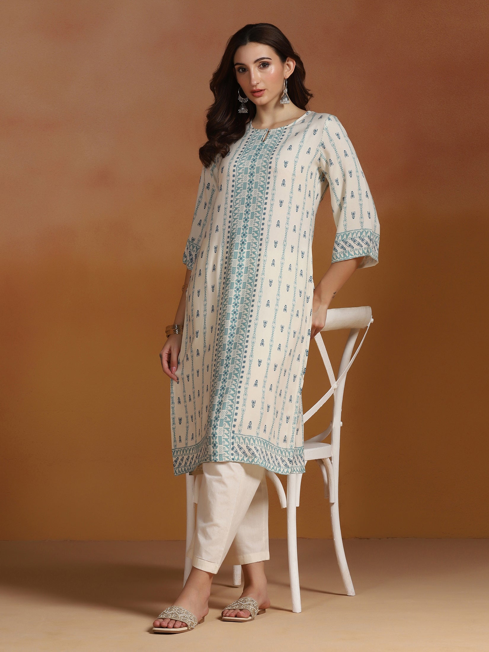 Women Liva Off White Printed Kurta