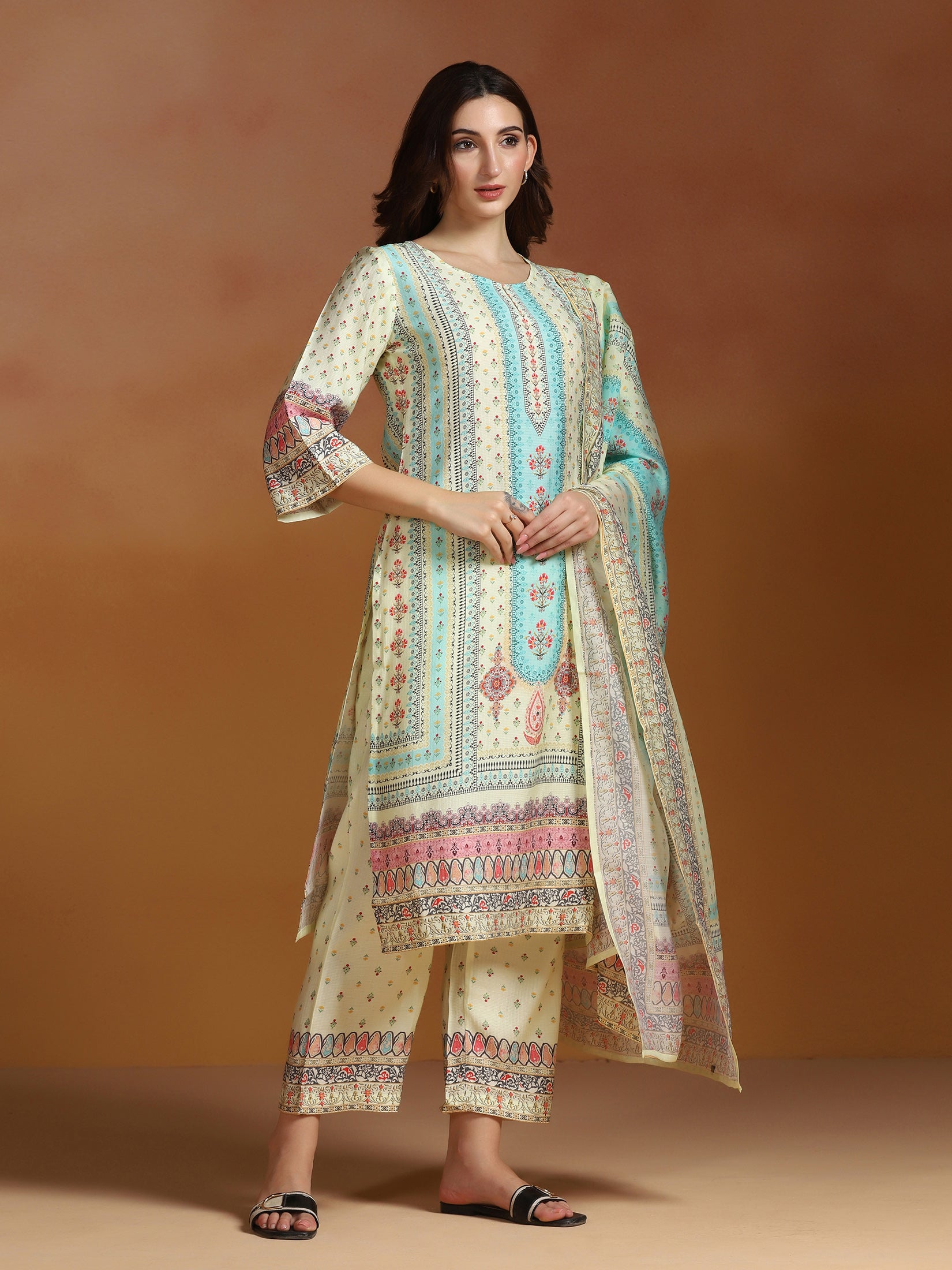 Women Poly Viscose Beige Floral Print Kurta Comfort Pant Dupatta