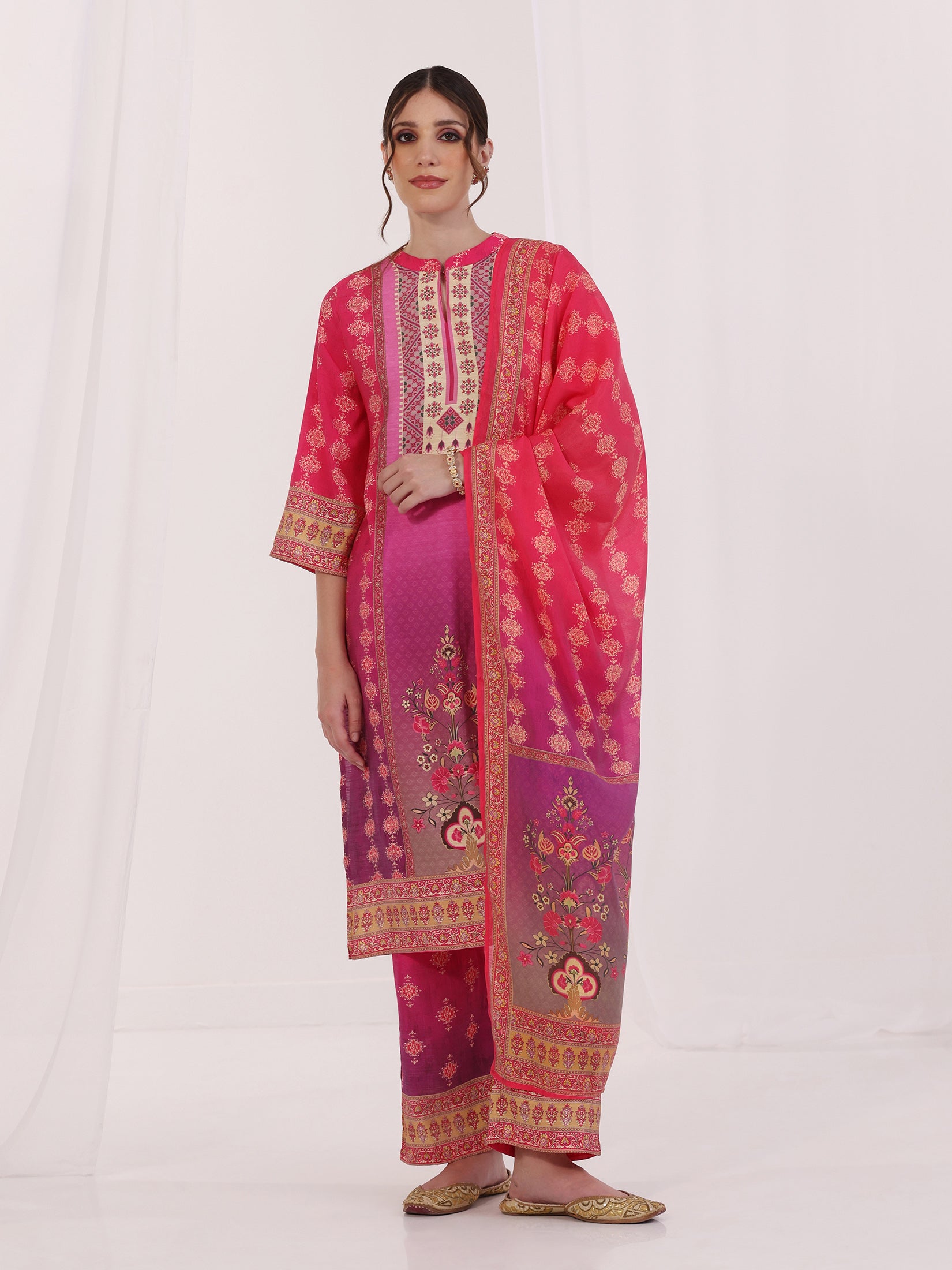 Women Poly Viscose Fuchsia Floral Print Kurta Comfort Pant Dupatta
