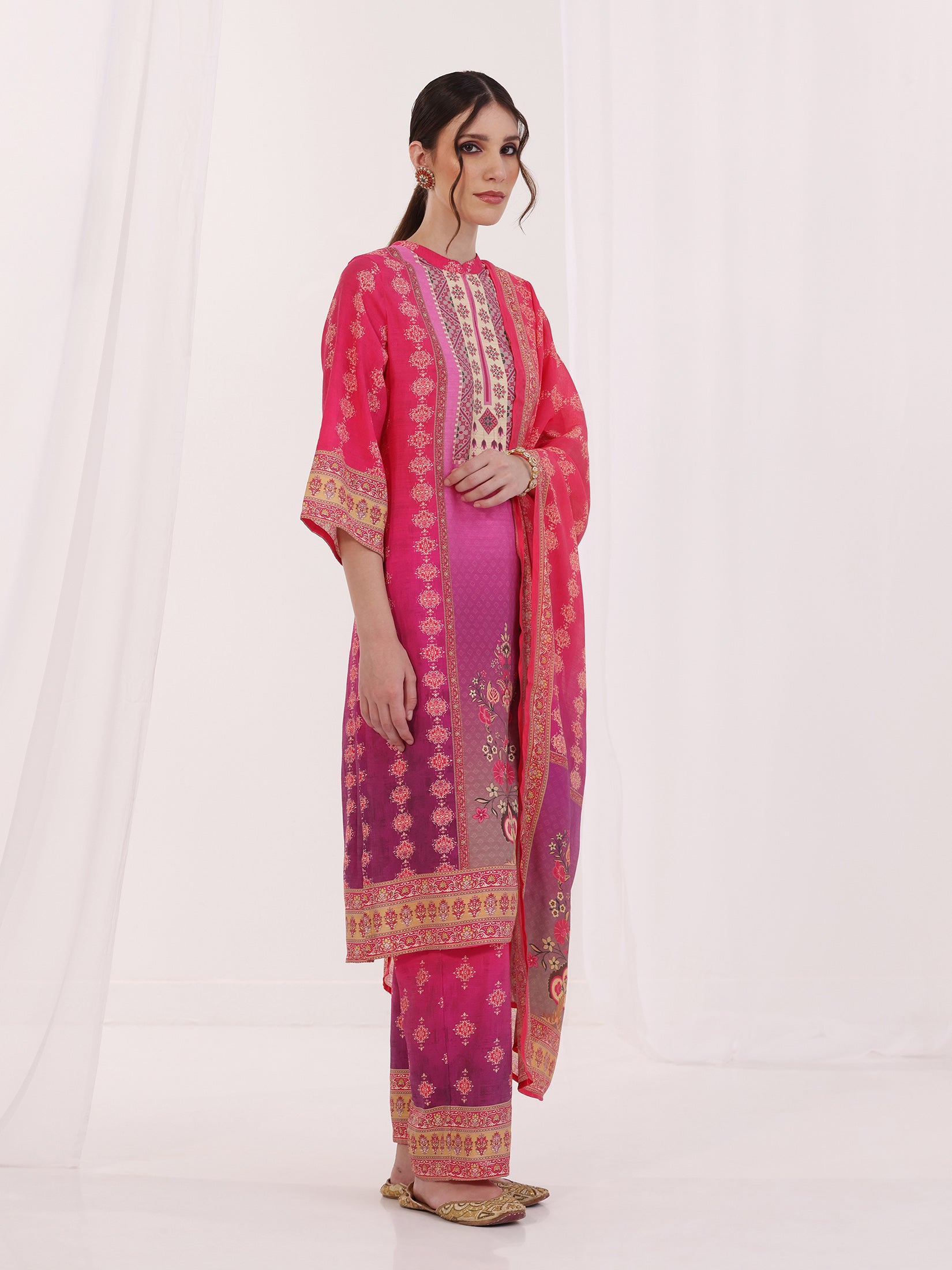 Women Poly Viscose Fuchsia Floral Print Kurta Comfort Pant Dupatta
