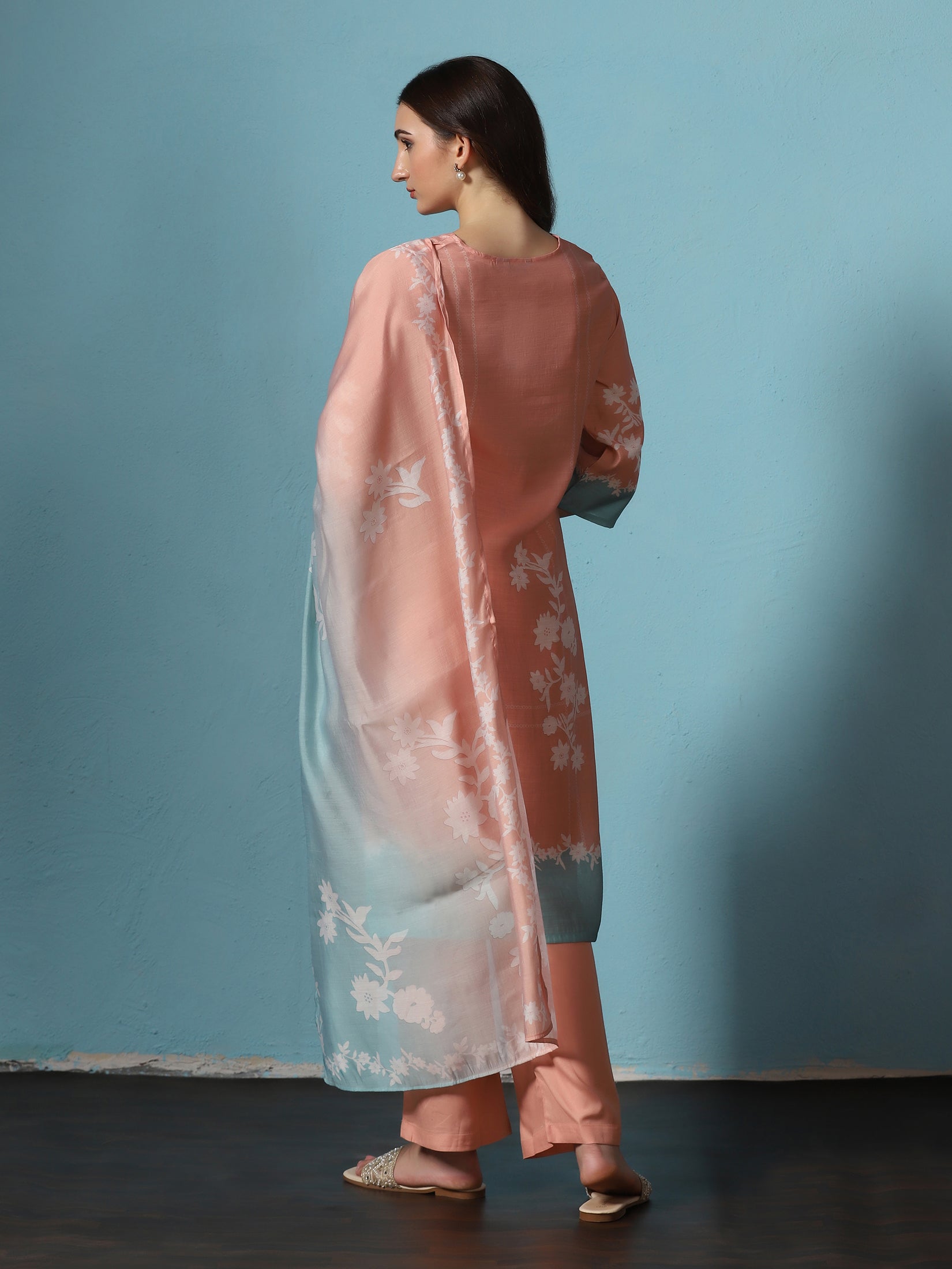 Women Poly Slub Peach Floral Print Kurta Comfort Pant Dupatta