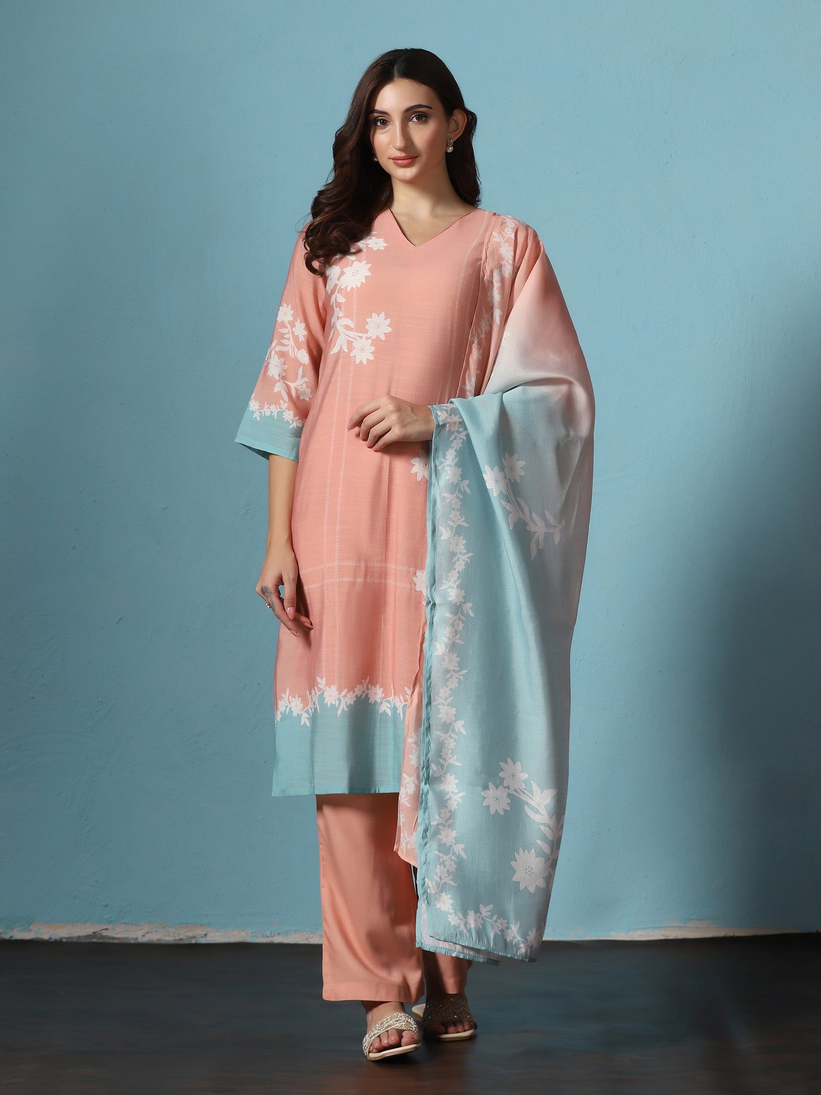 Women Poly Slub Peach Floral Print Kurta Comfort Pant Dupatta