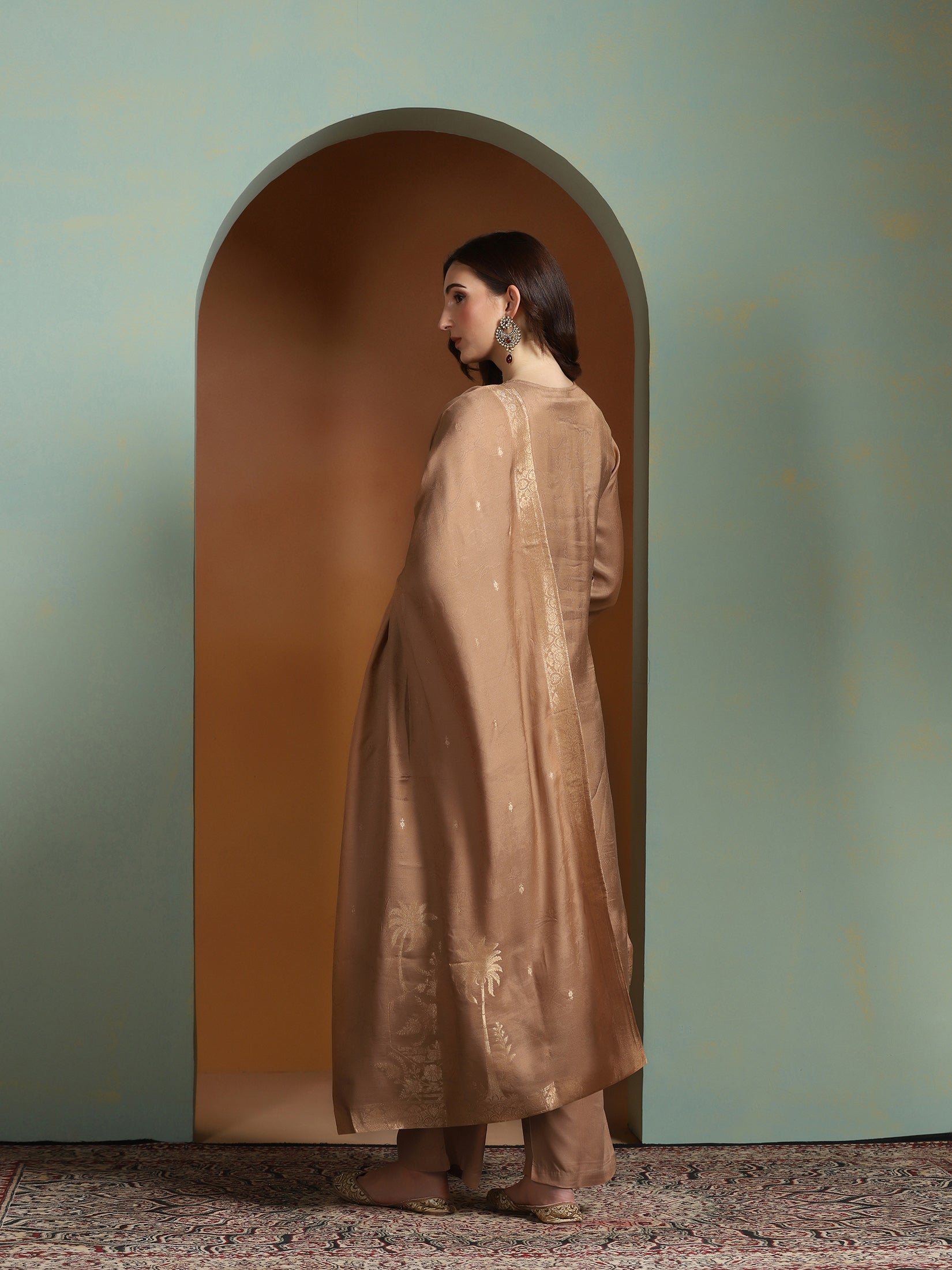 Women Viscose Jacquard Brown Kurta Comfort Pant Dupatta