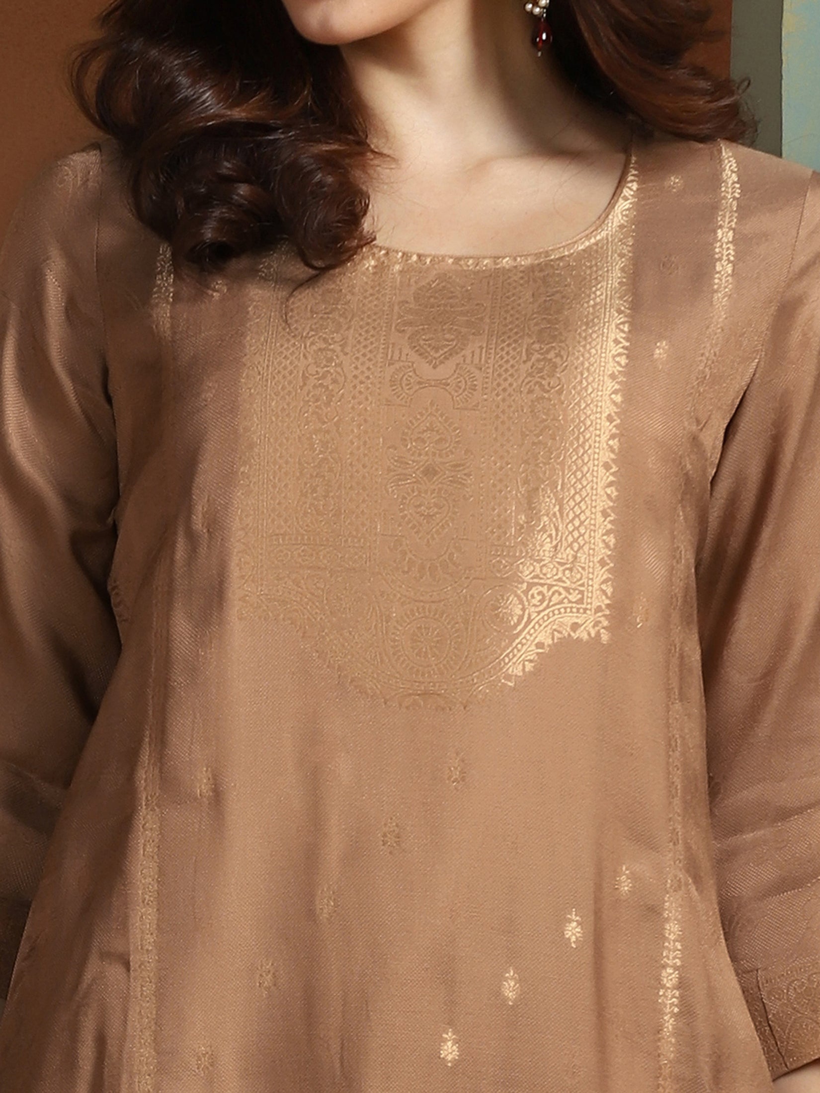 Women Viscose Jacquard Brown Kurta Comfort Pant Dupatta