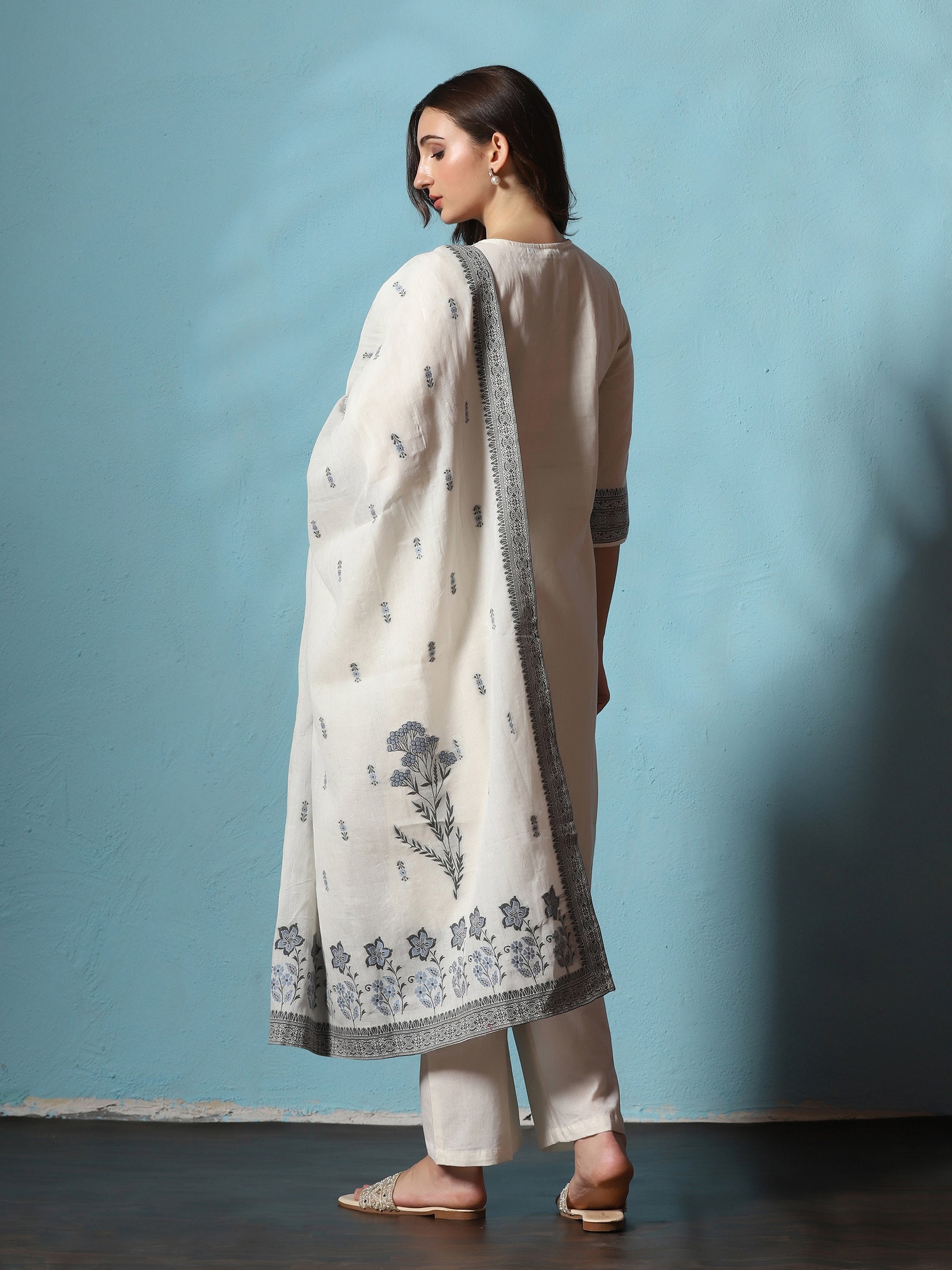Women Cotton Off White Jacquard Kurta Comfort Pant Dupatta